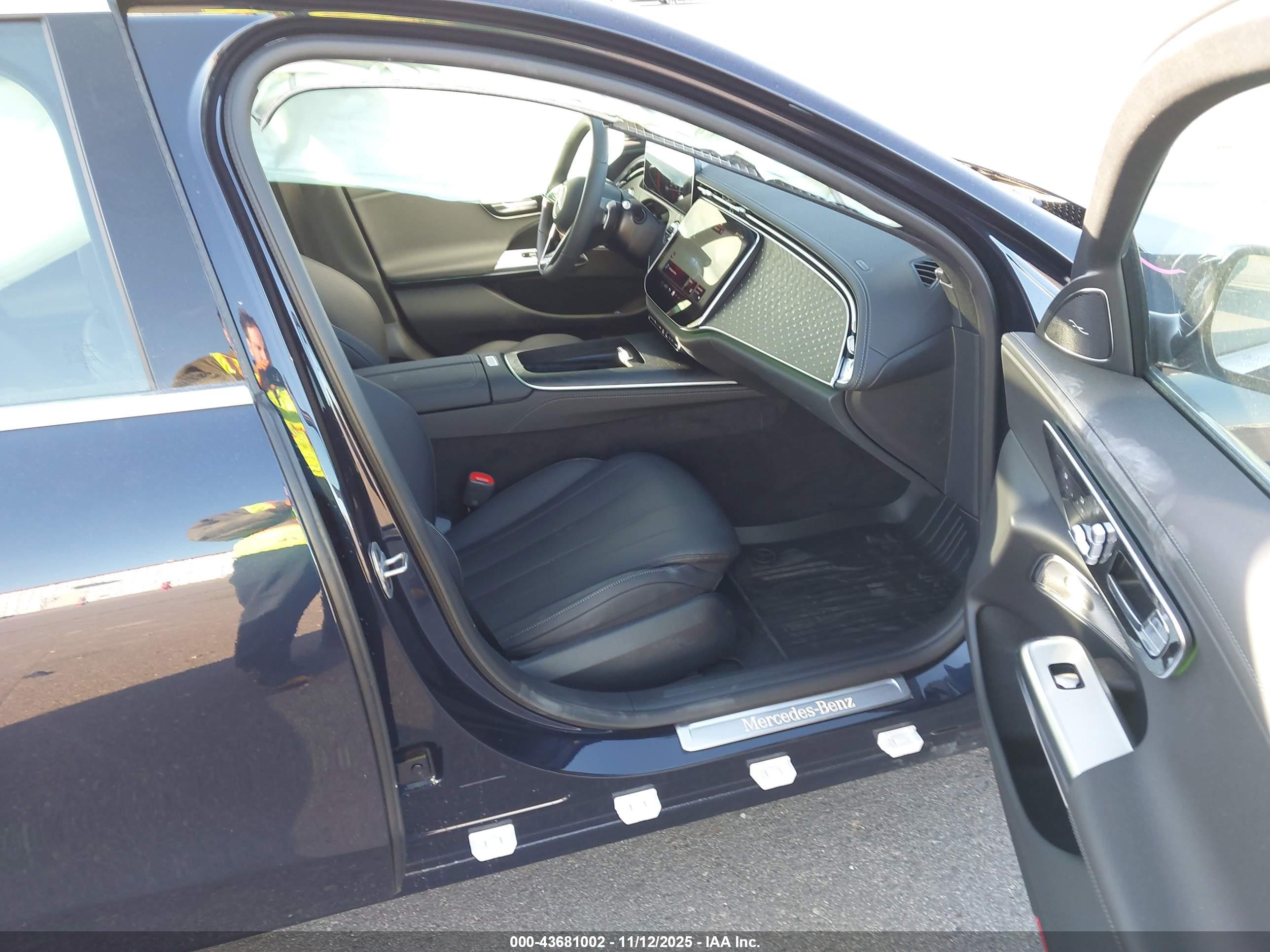 MERCEDES-BENZ E image 5