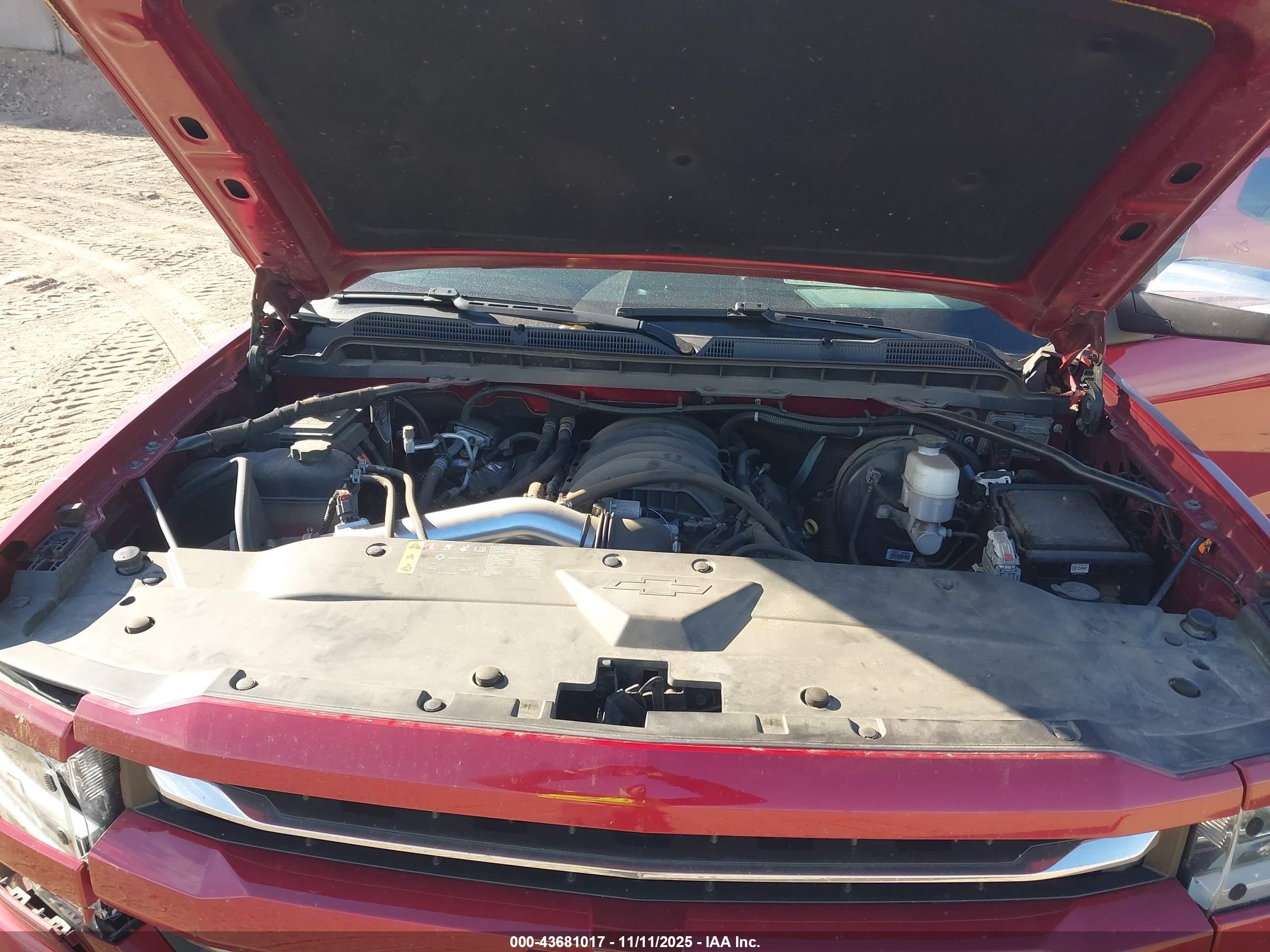 CHEVROLET SILVERADO image 10
