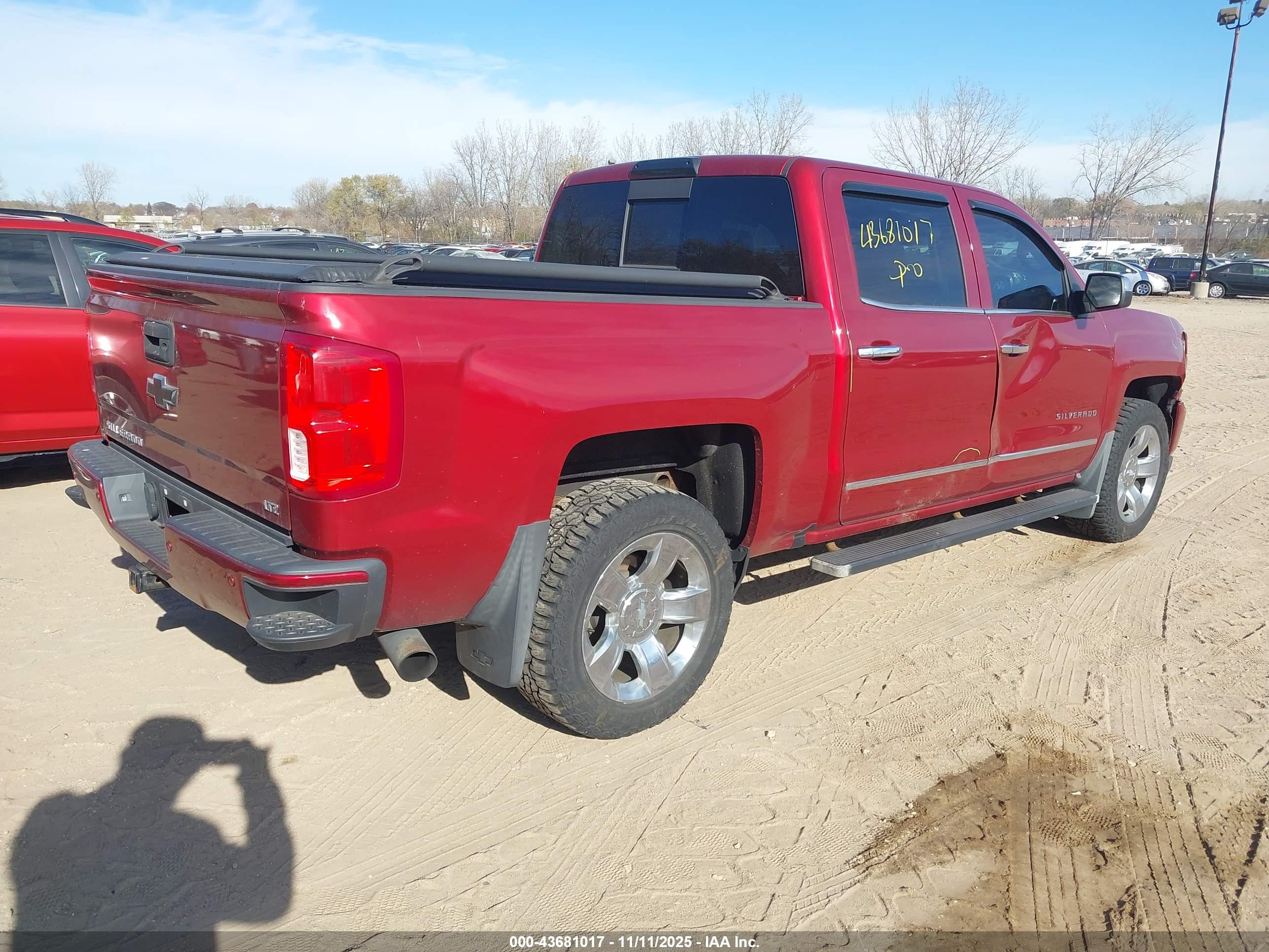 CHEVROLET SILVERADO image 4