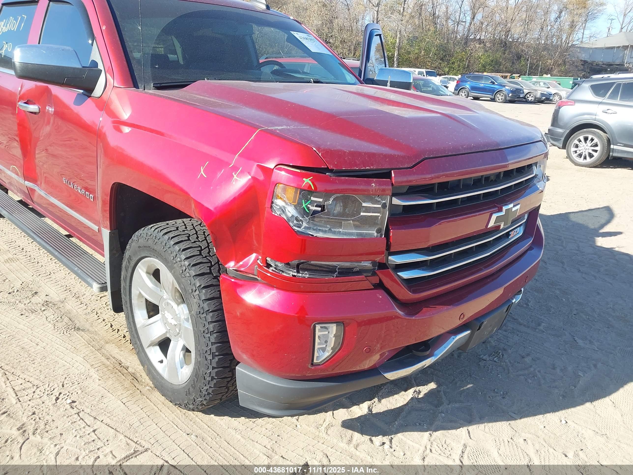 CHEVROLET SILVERADO image 6