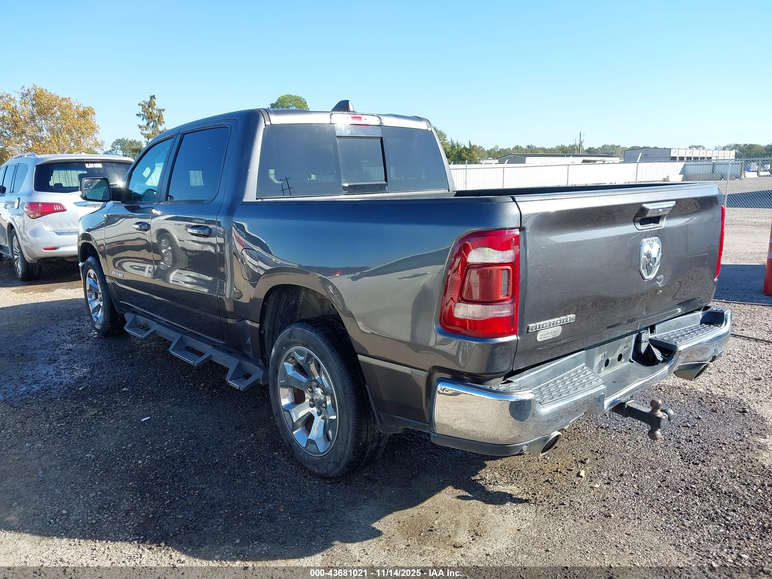 RAM 1500 image 3