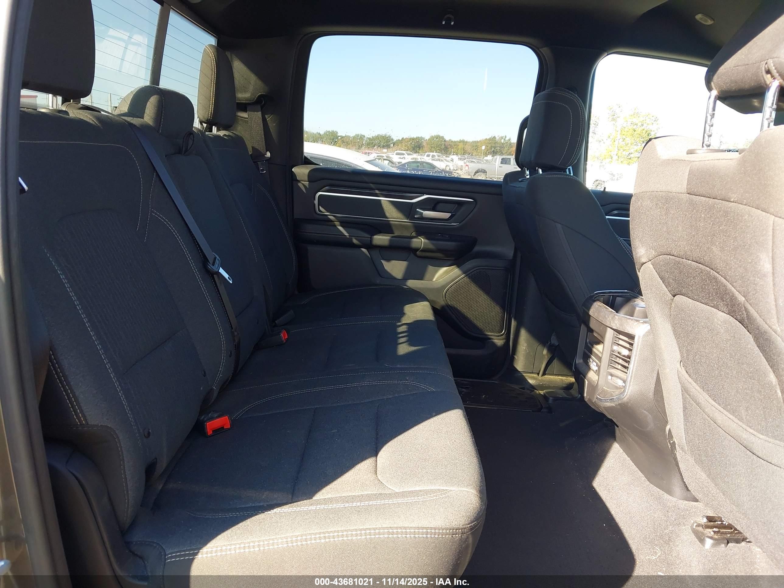 RAM 1500 image 8