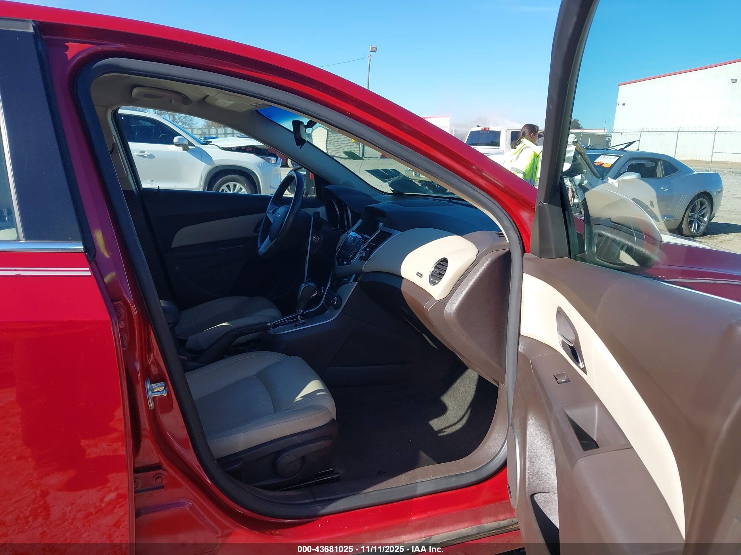 CHEVROLET CRUZE image 5