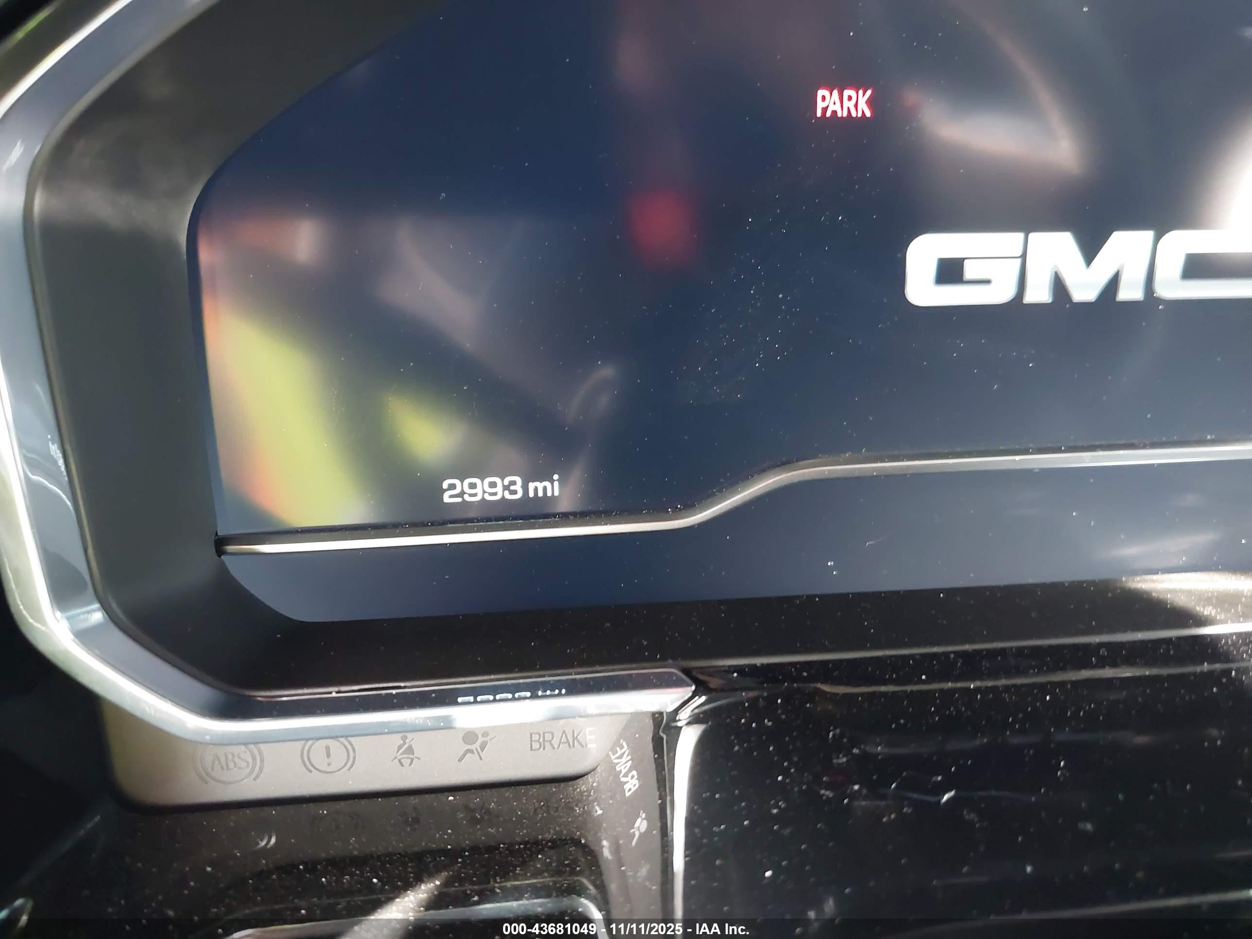 GMC SIERRA image 7
