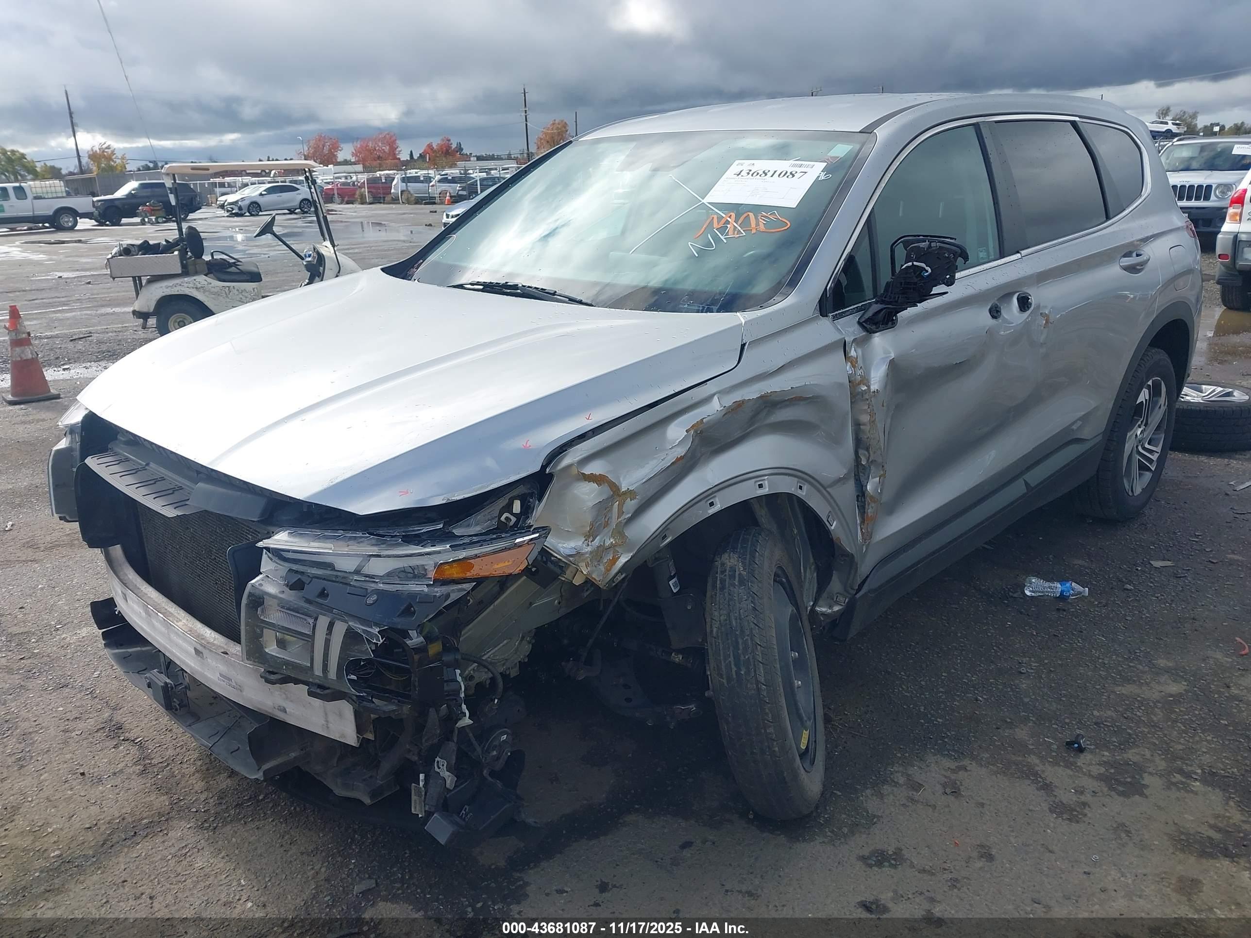 HYUNDAI SANTA image 6
