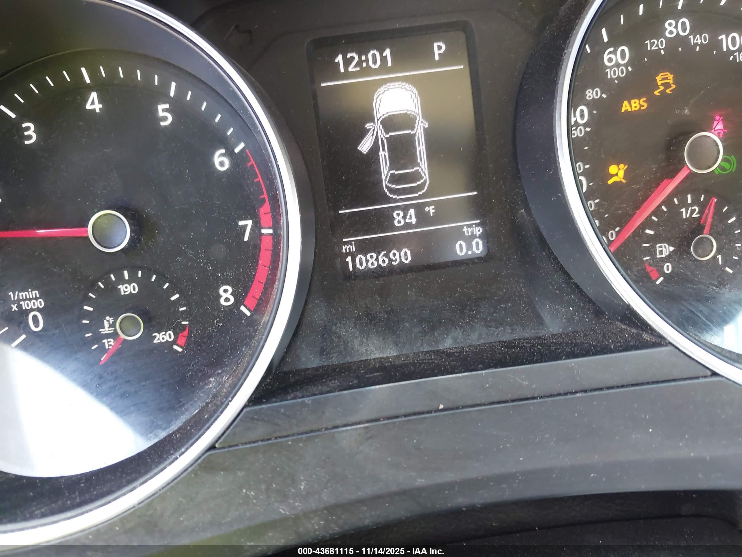 VOLKSWAGEN JETTA image 7