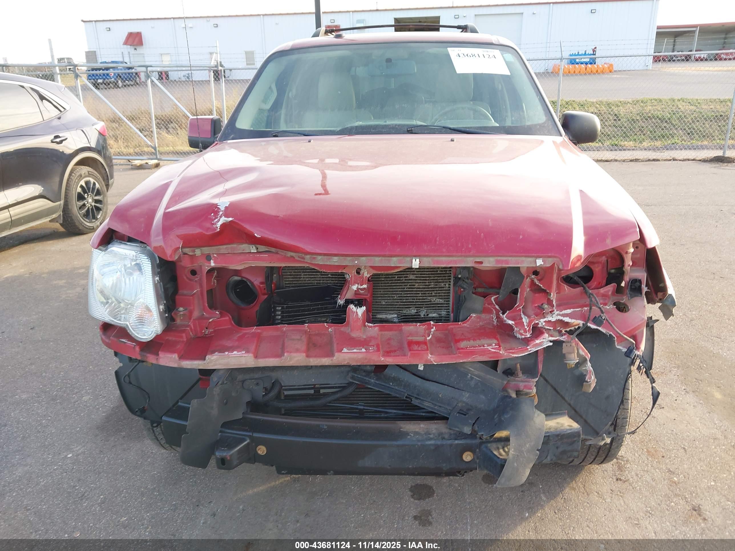 FORD EXPLORER image 6