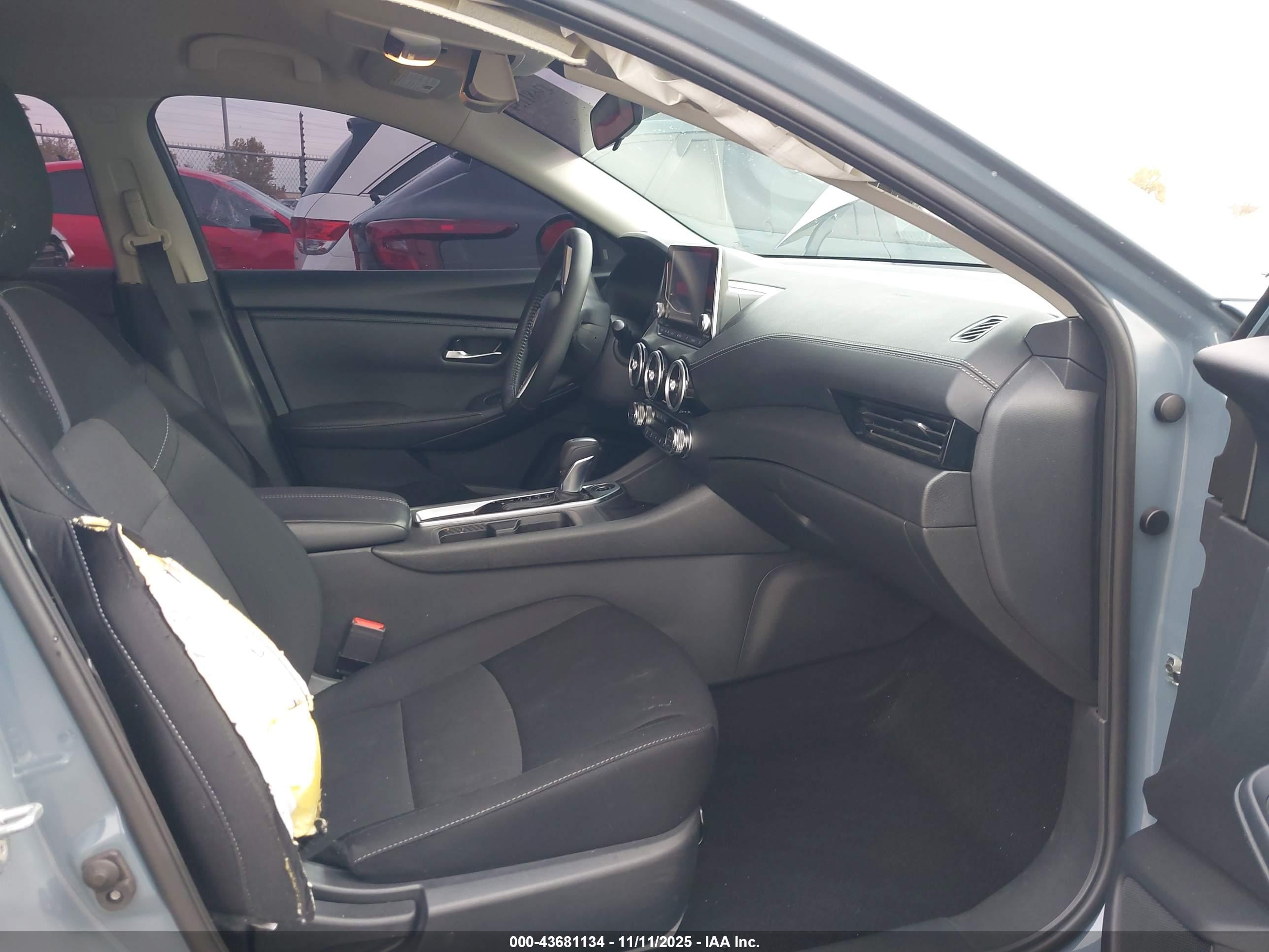 NISSAN SENTRA image 5