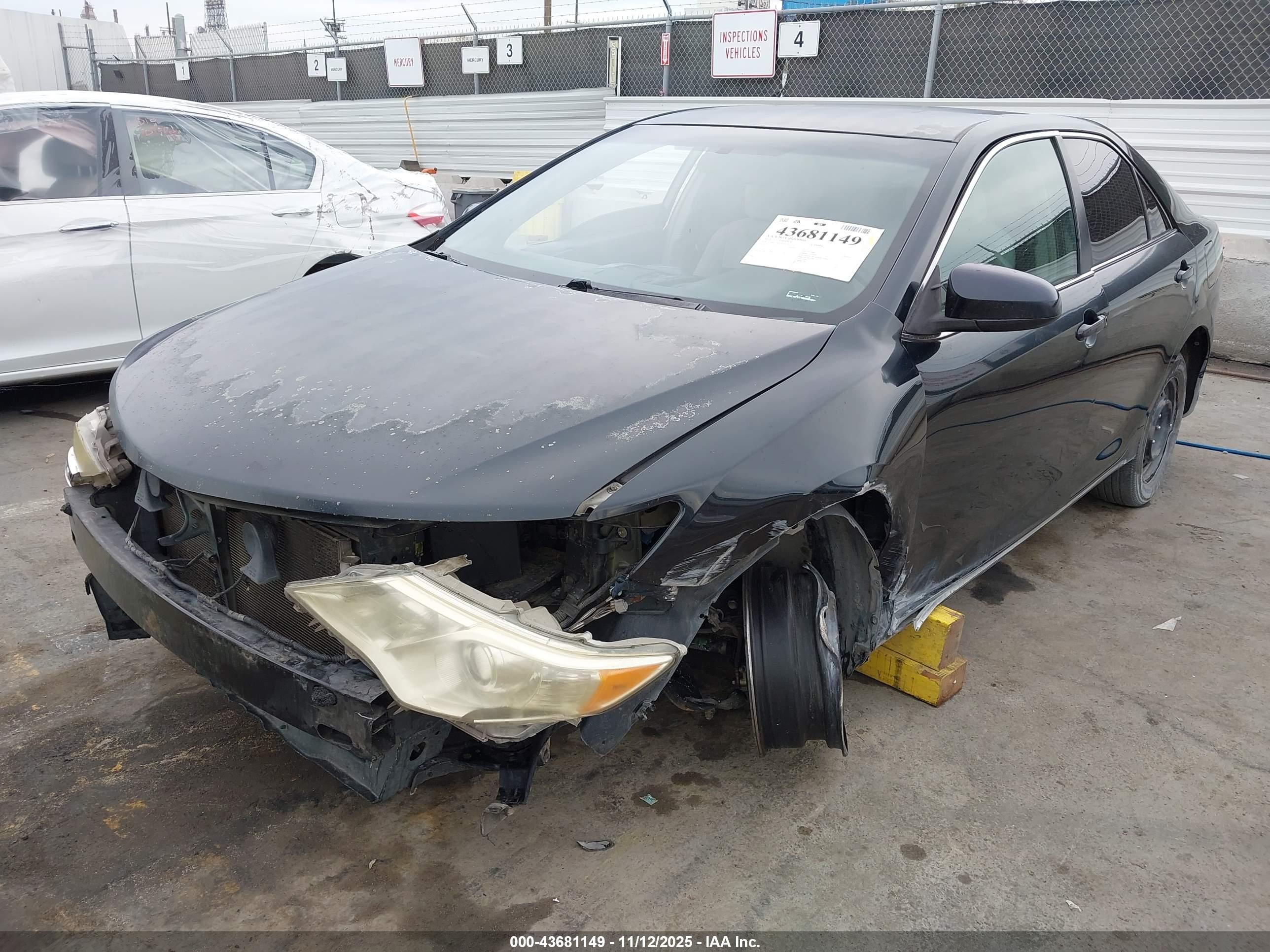 TOYOTA CAMRY image 6