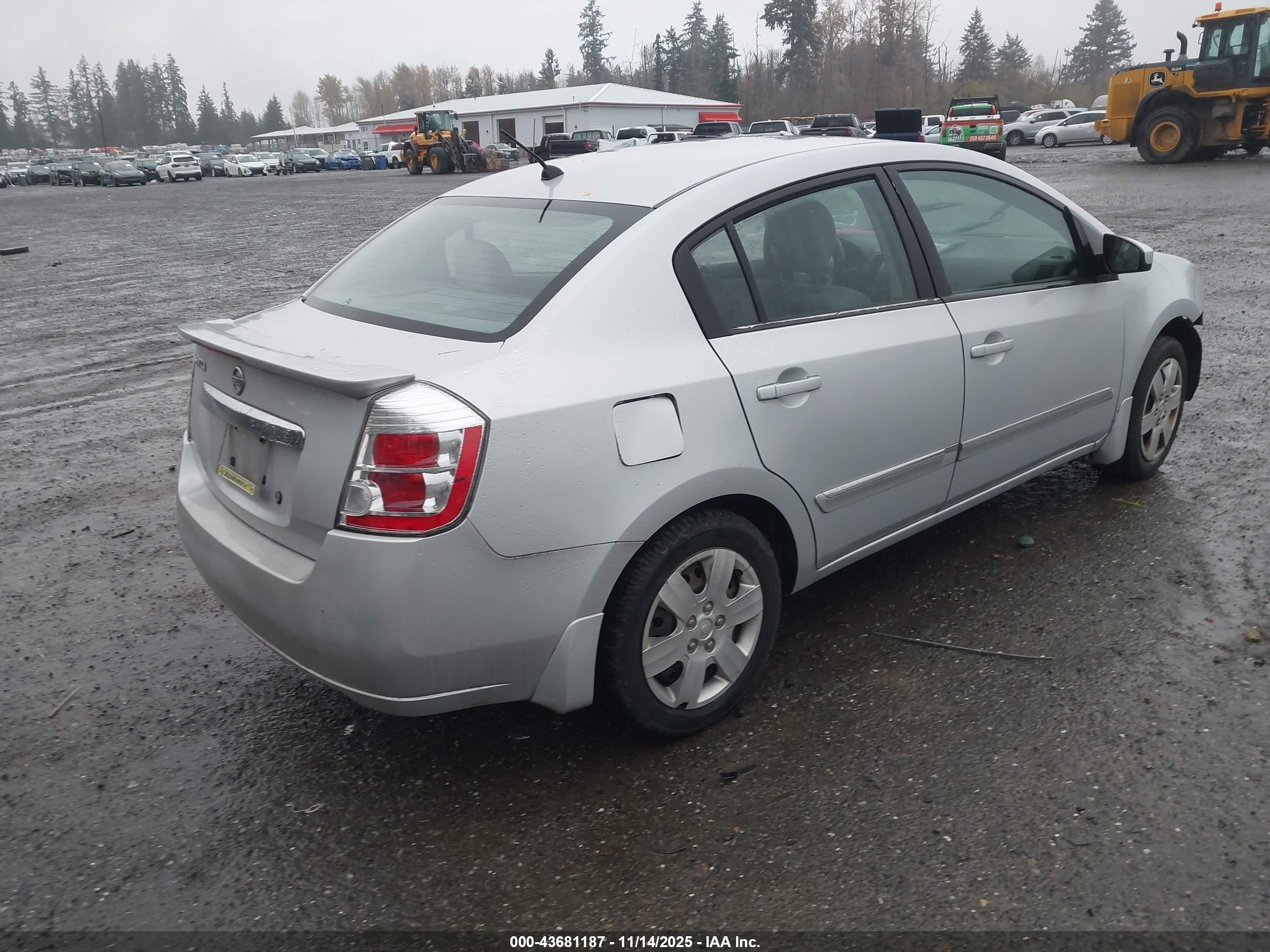 NISSAN SENTRA image 4
