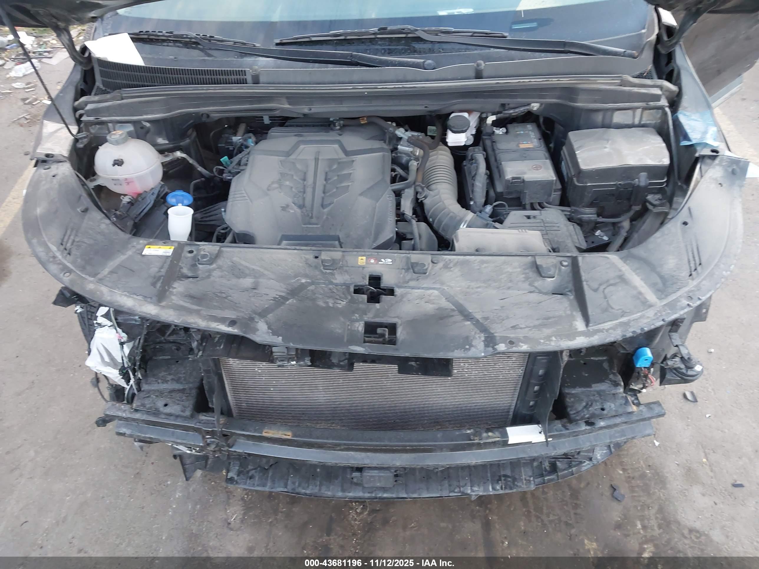 KIA CARNIVAL image 10