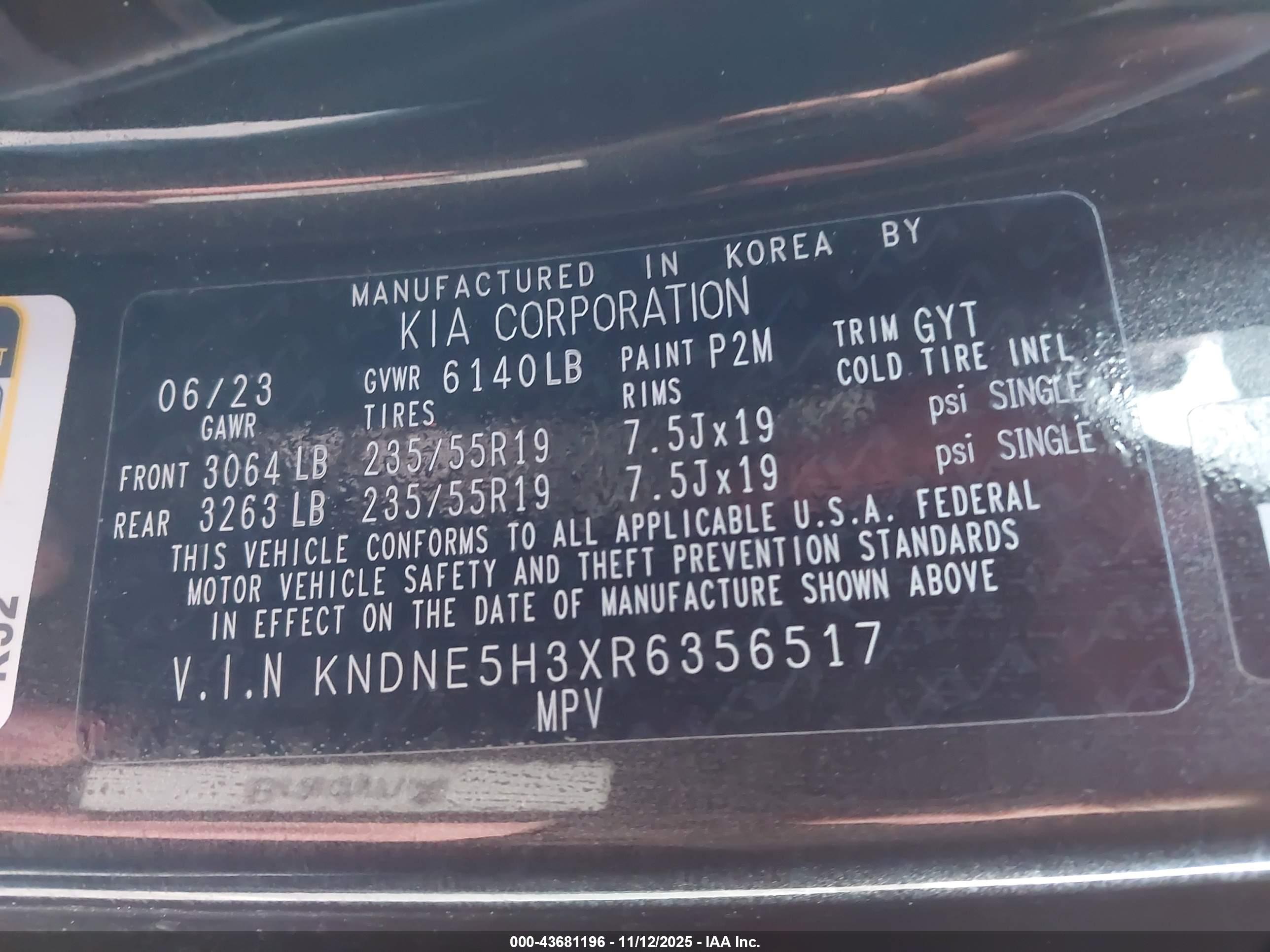 KIA CARNIVAL image 9