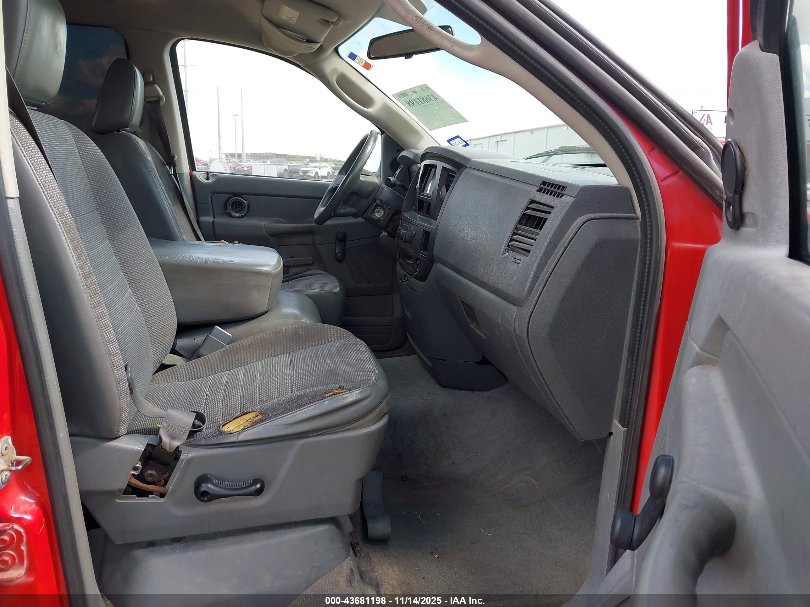 DODGE RAM image 5