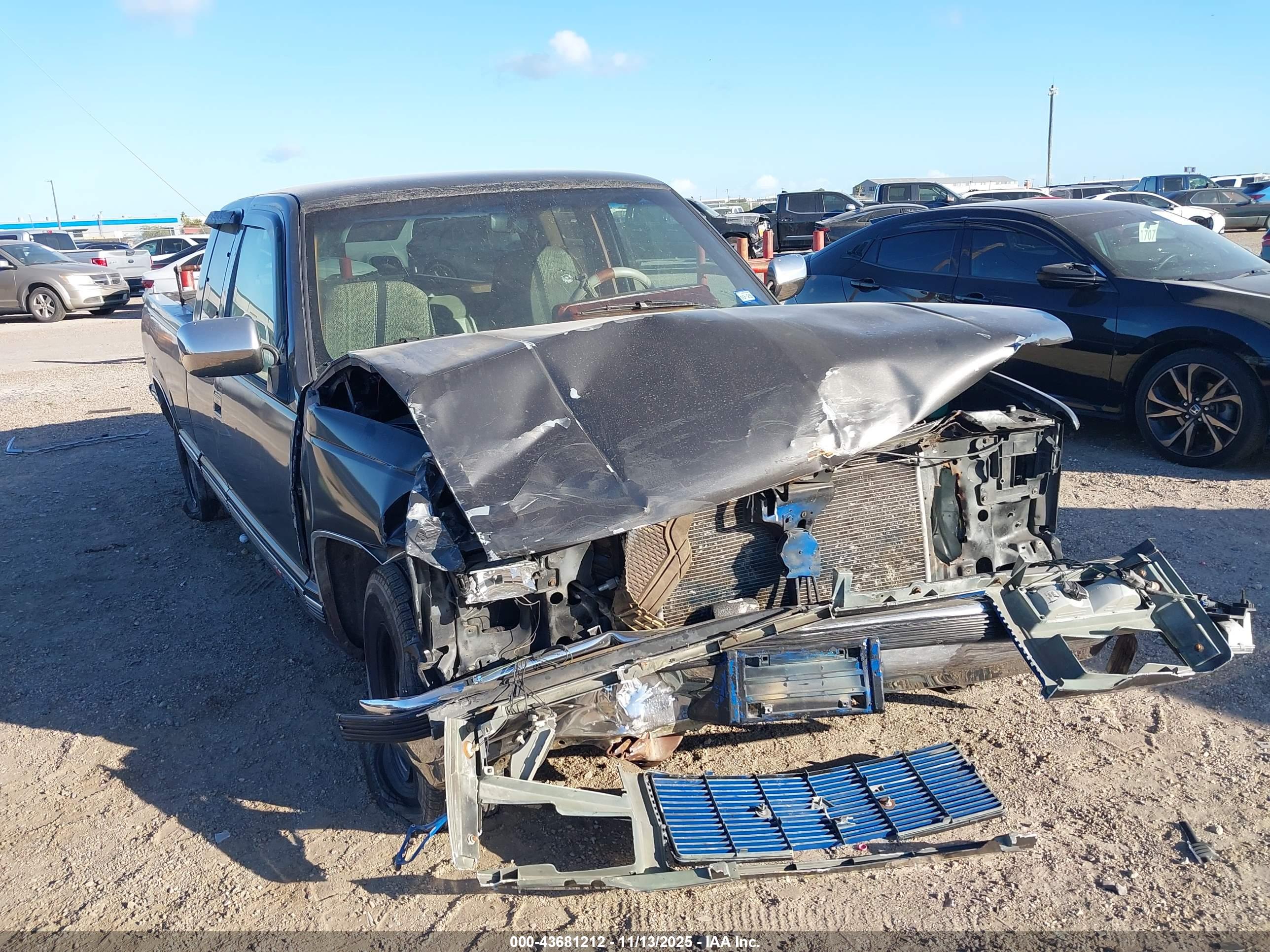 GMC SIERRA image 6