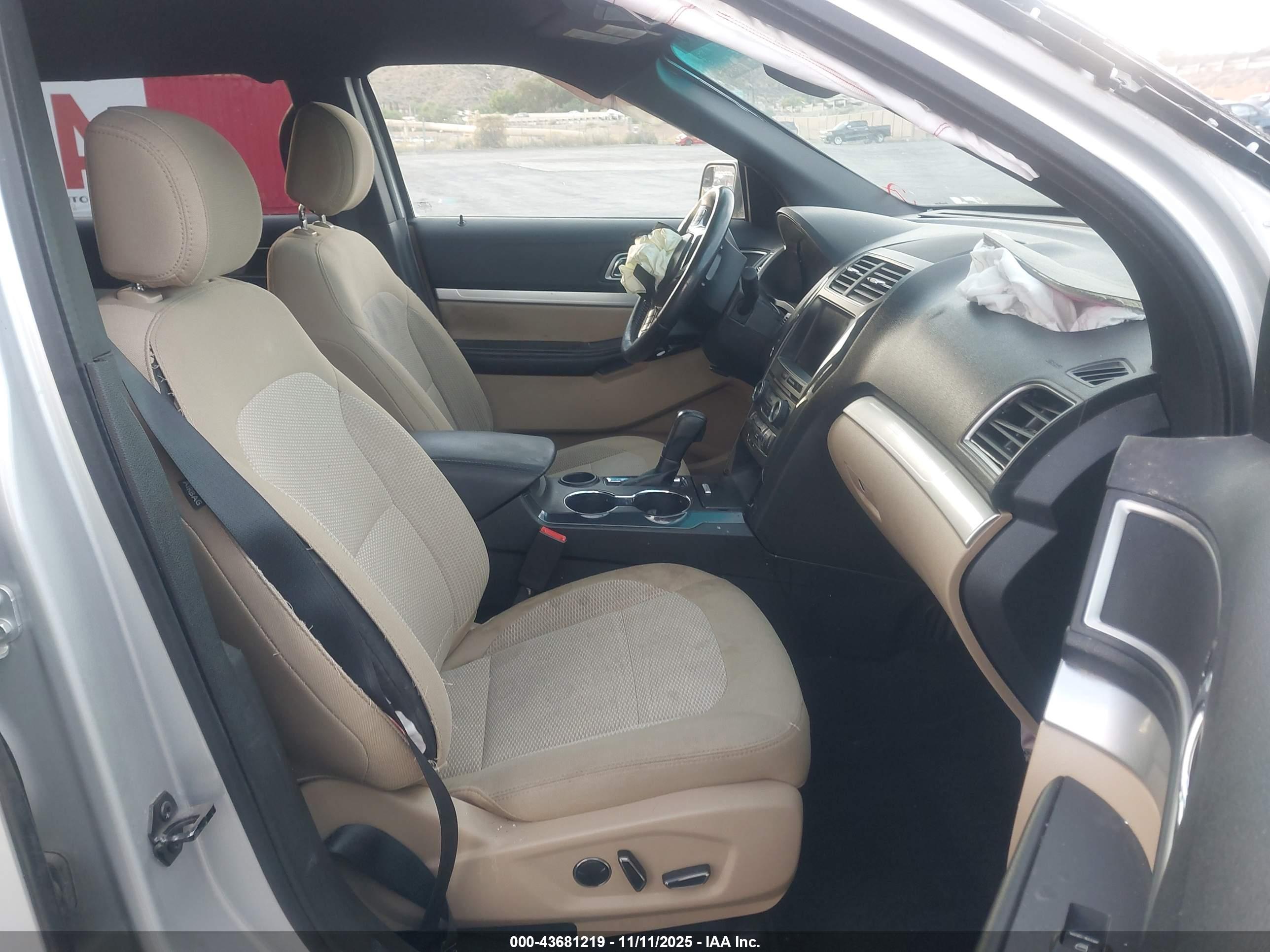FORD EXPLORER image 5