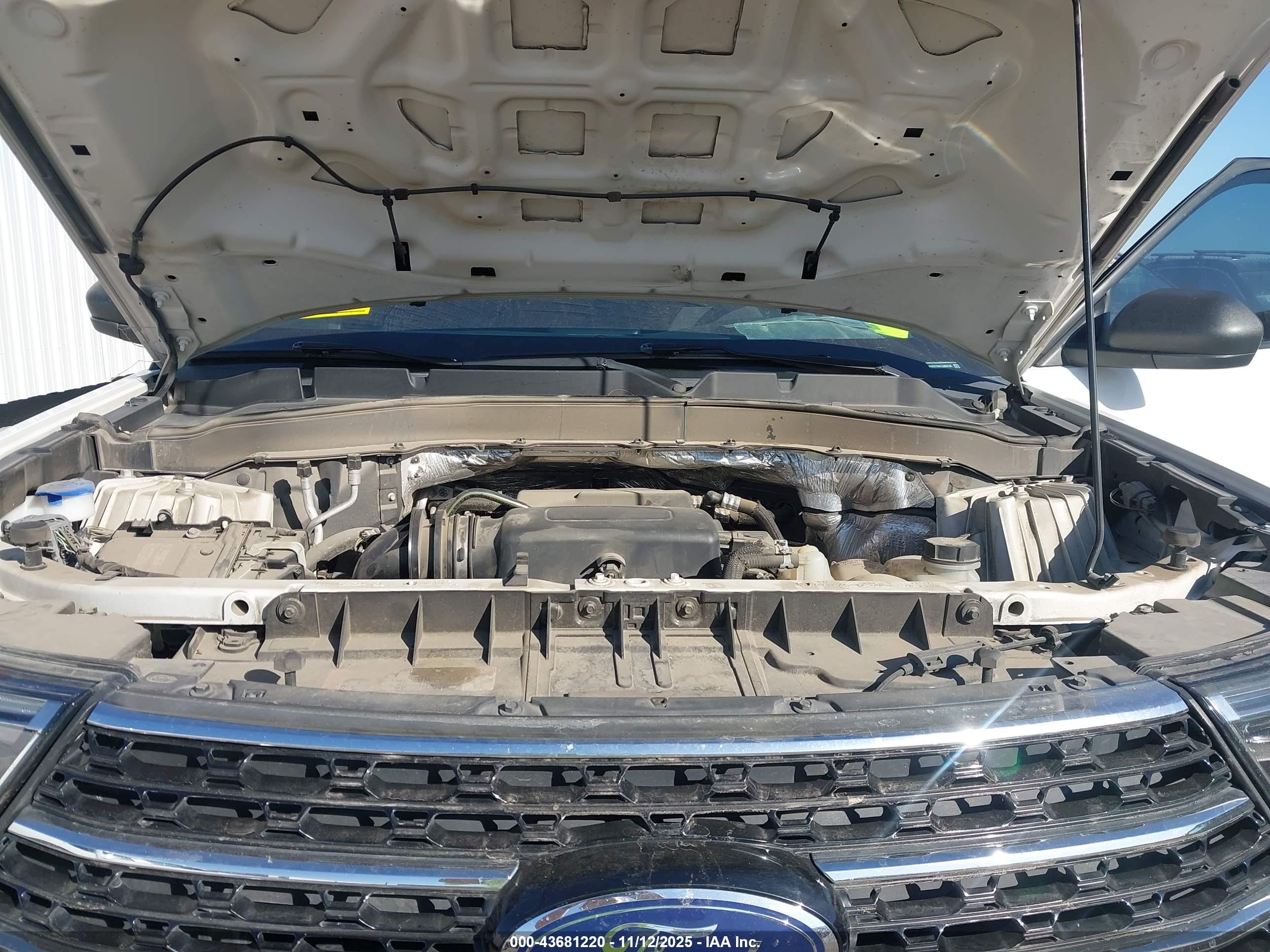 FORD EXPLORER image 10