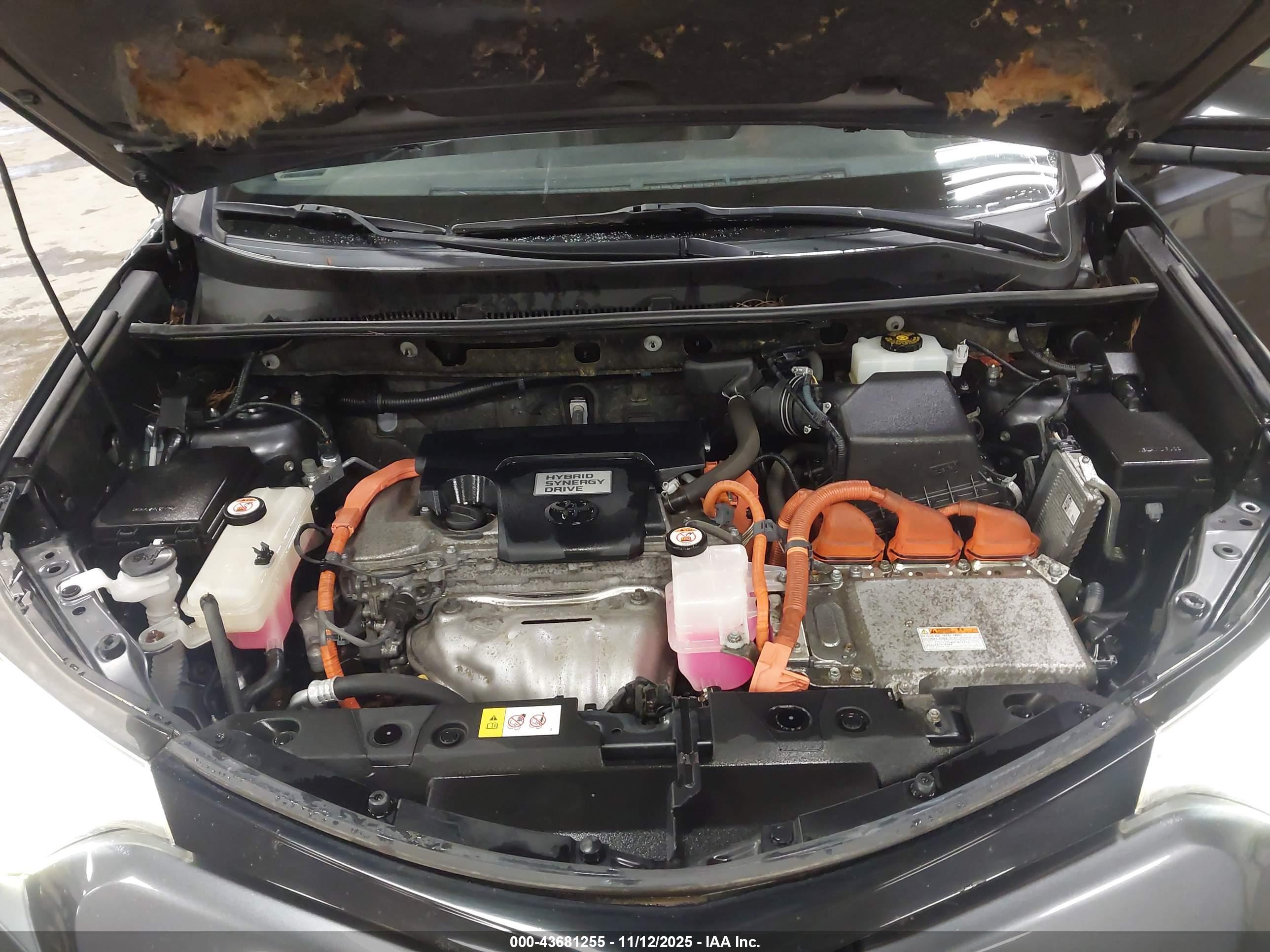 TOYOTA RAV4 image 10
