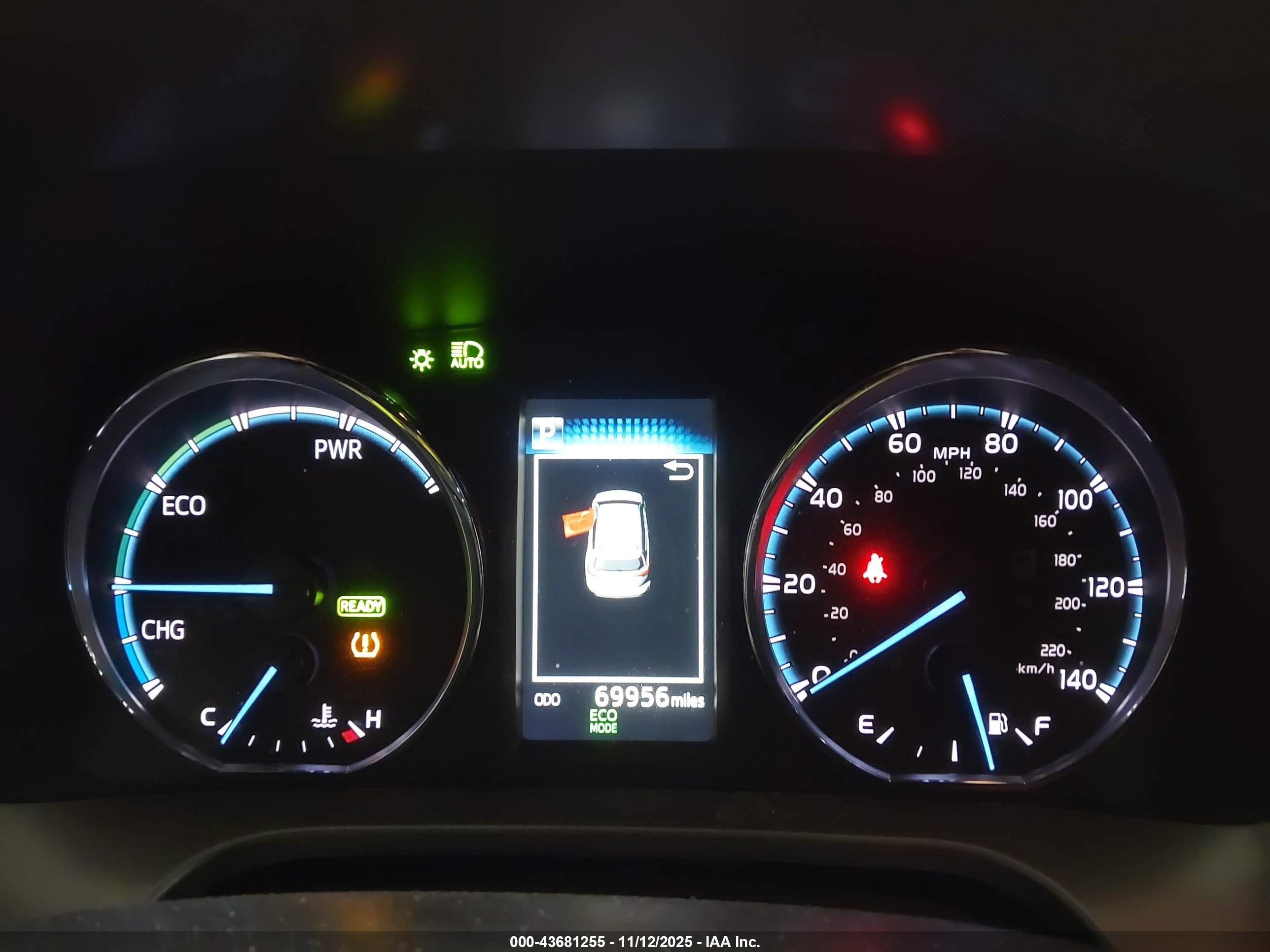 TOYOTA RAV4 image 7