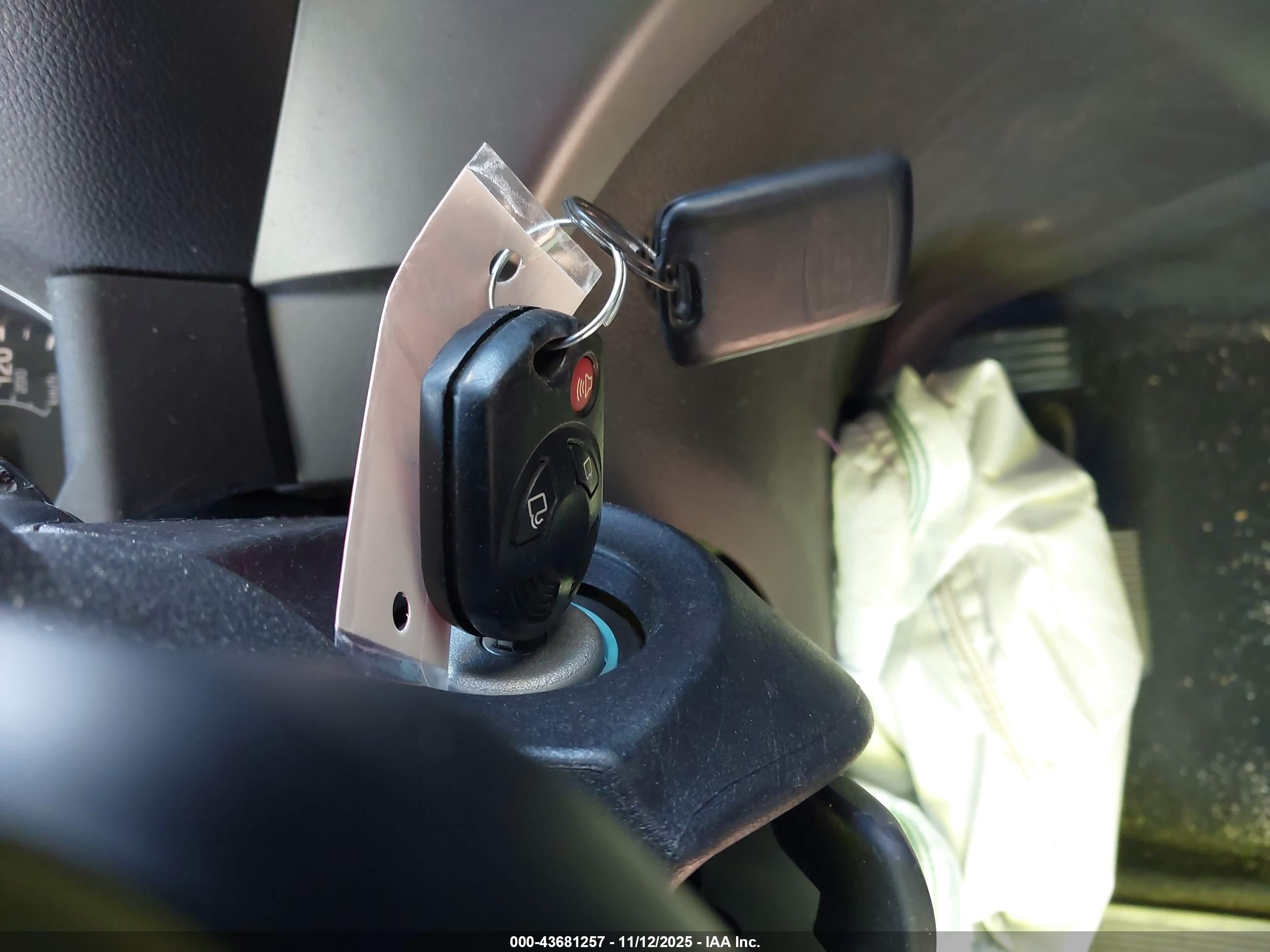 FORD ESCAPE image 11