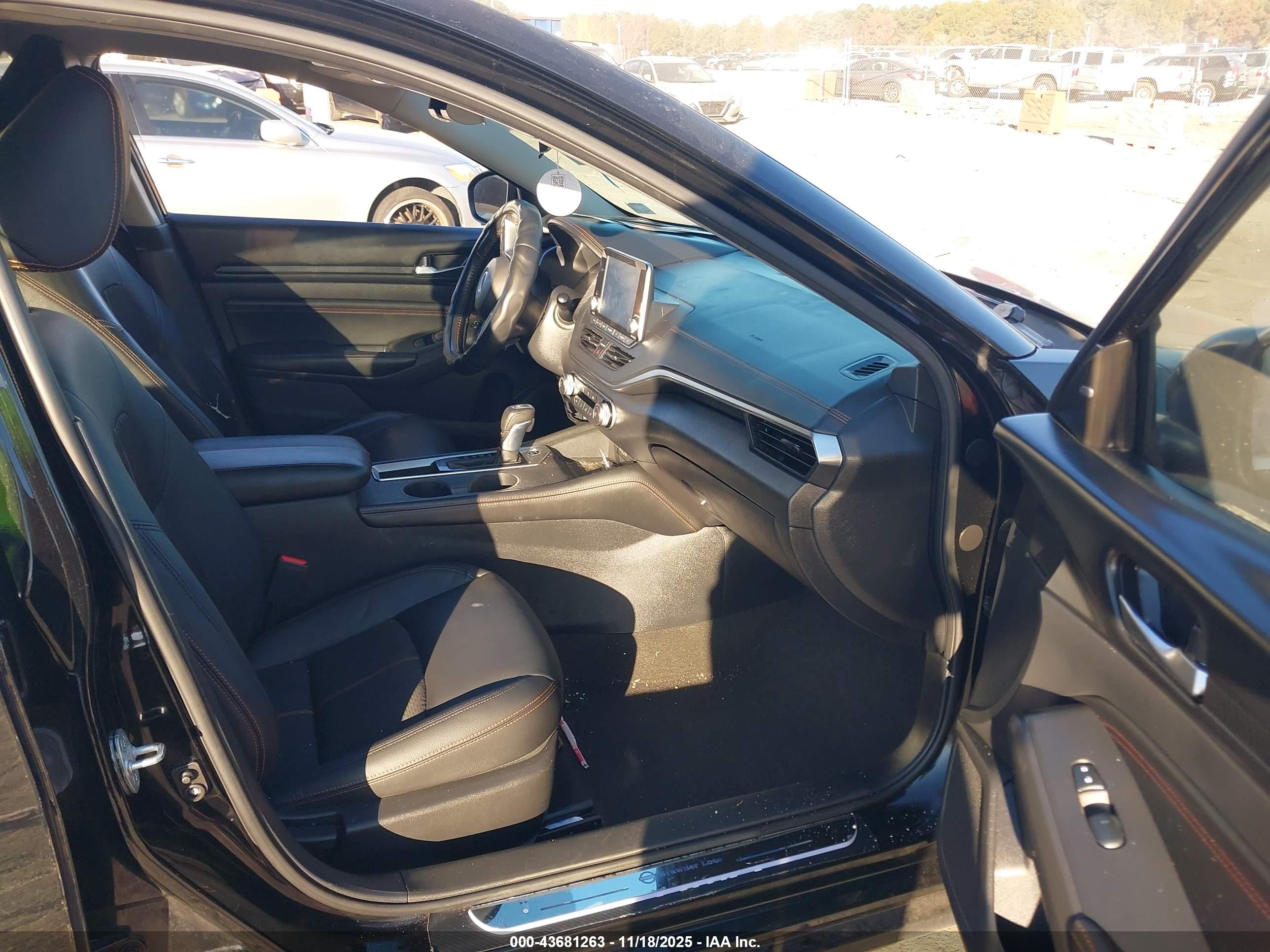 NISSAN ALTIMA image 5