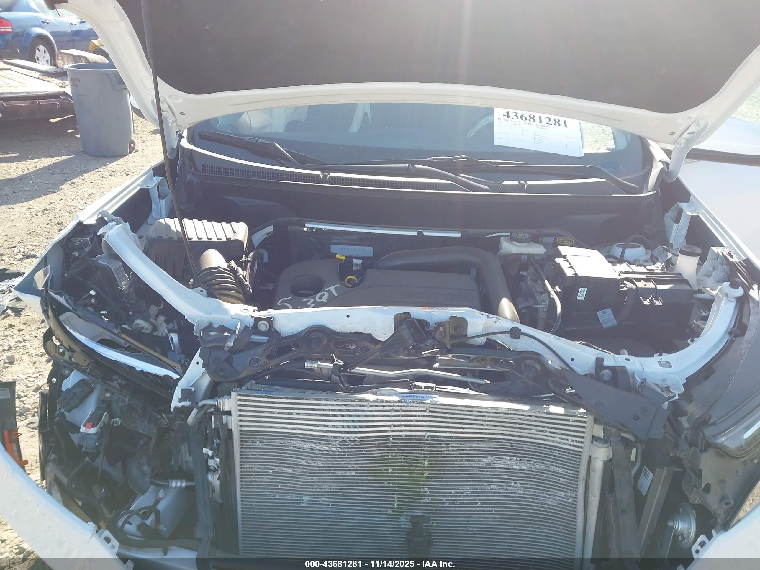 CHEVROLET EQUINOX image 10