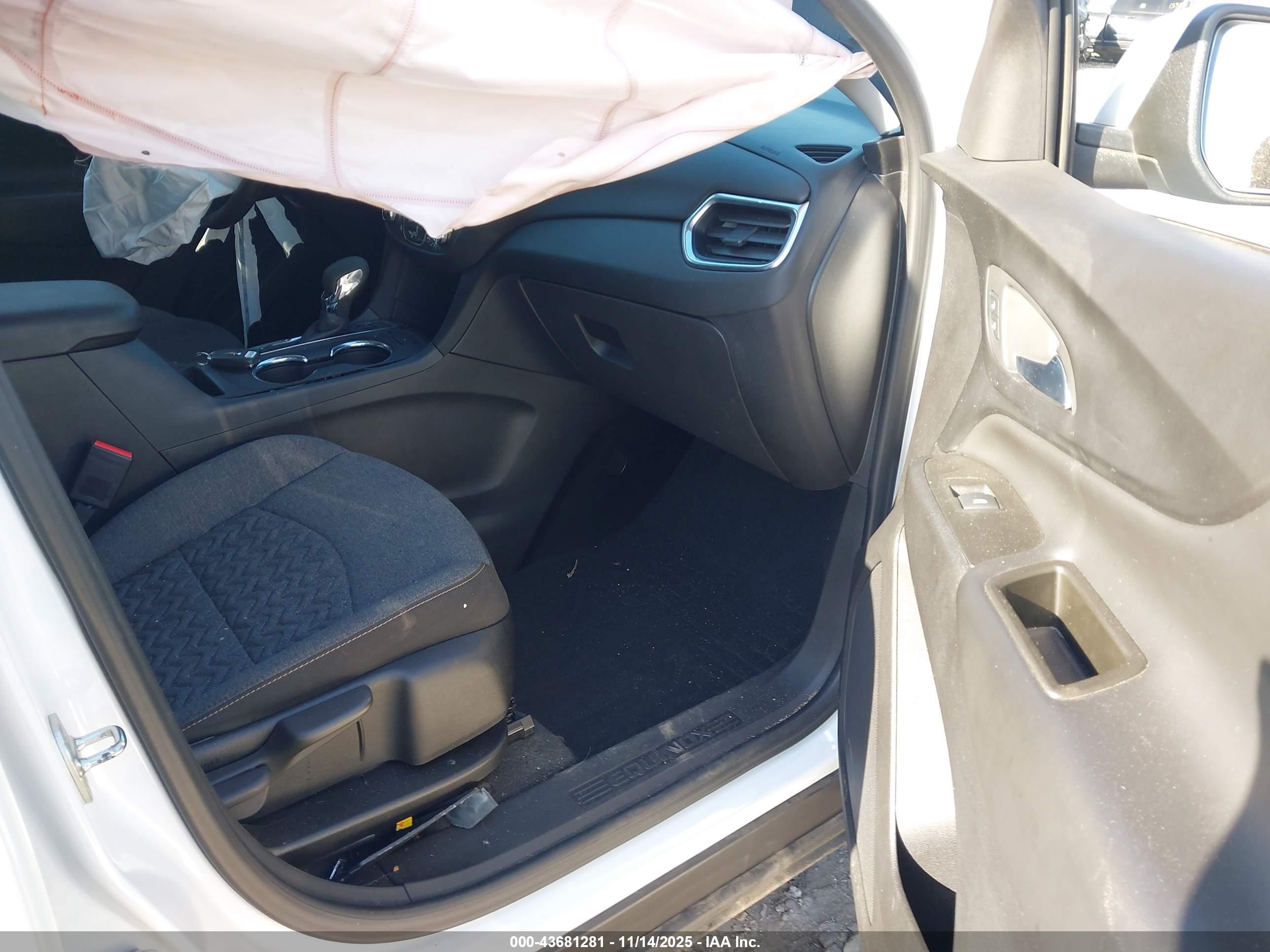 CHEVROLET EQUINOX image 5