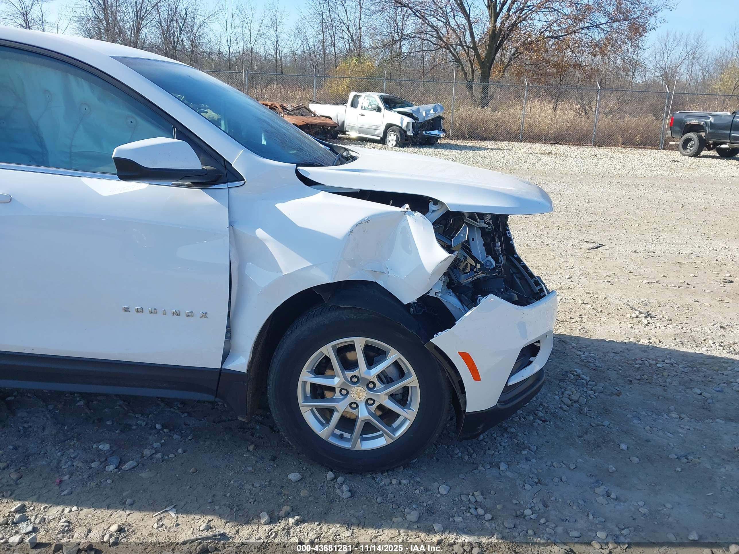 CHEVROLET EQUINOX image 6
