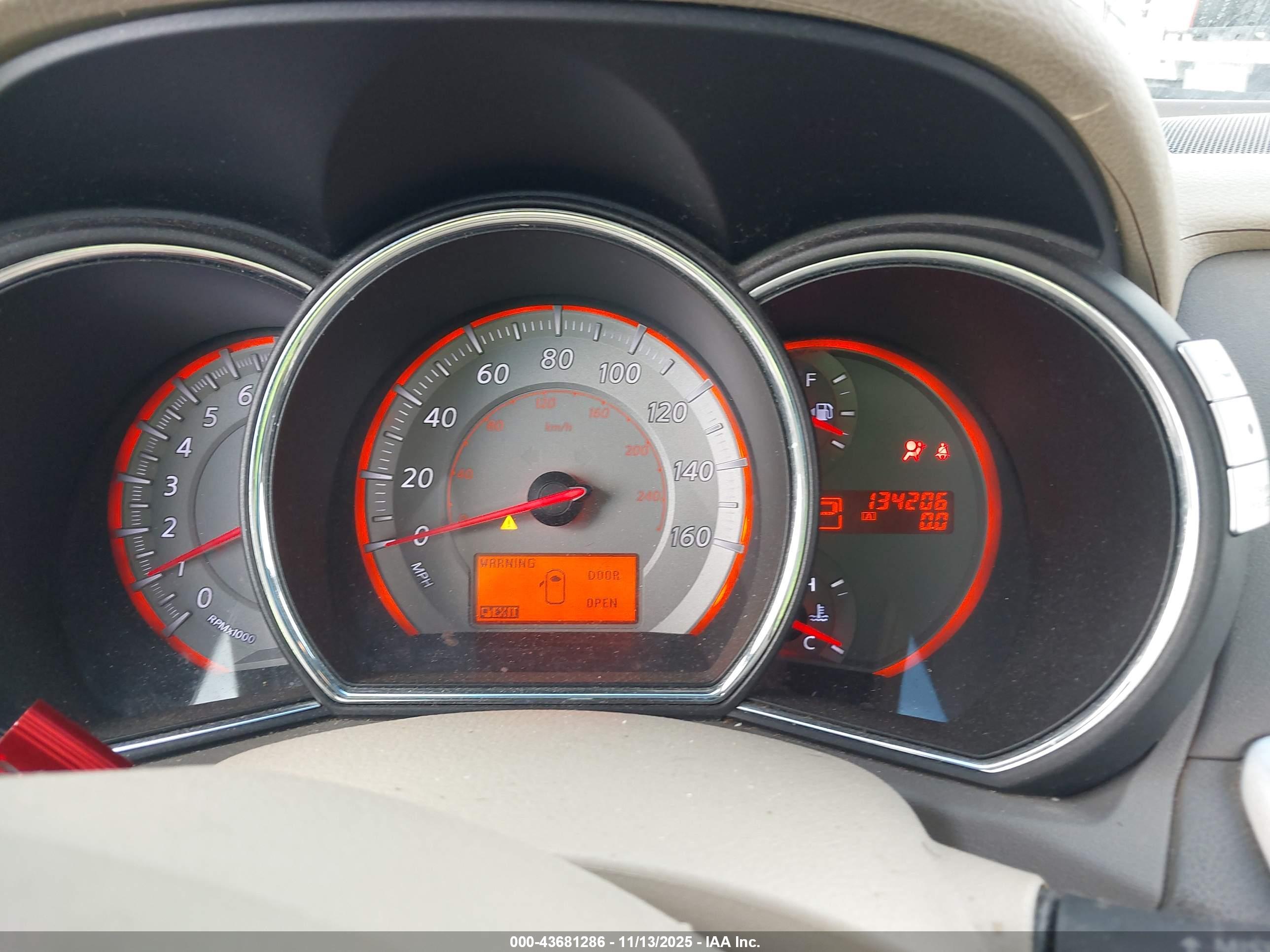 NISSAN MURANO image 7