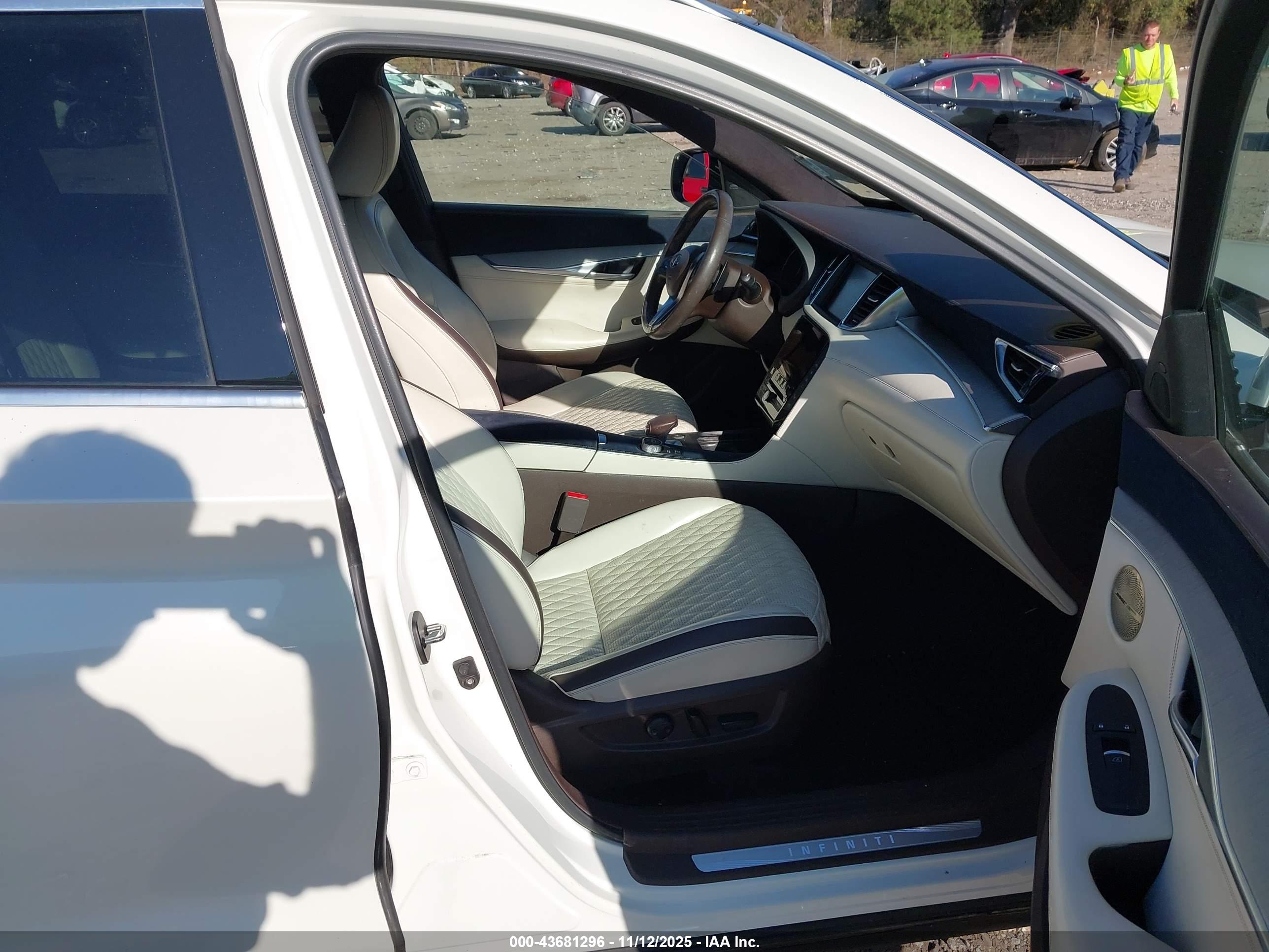 INFINITI QX50 image 5