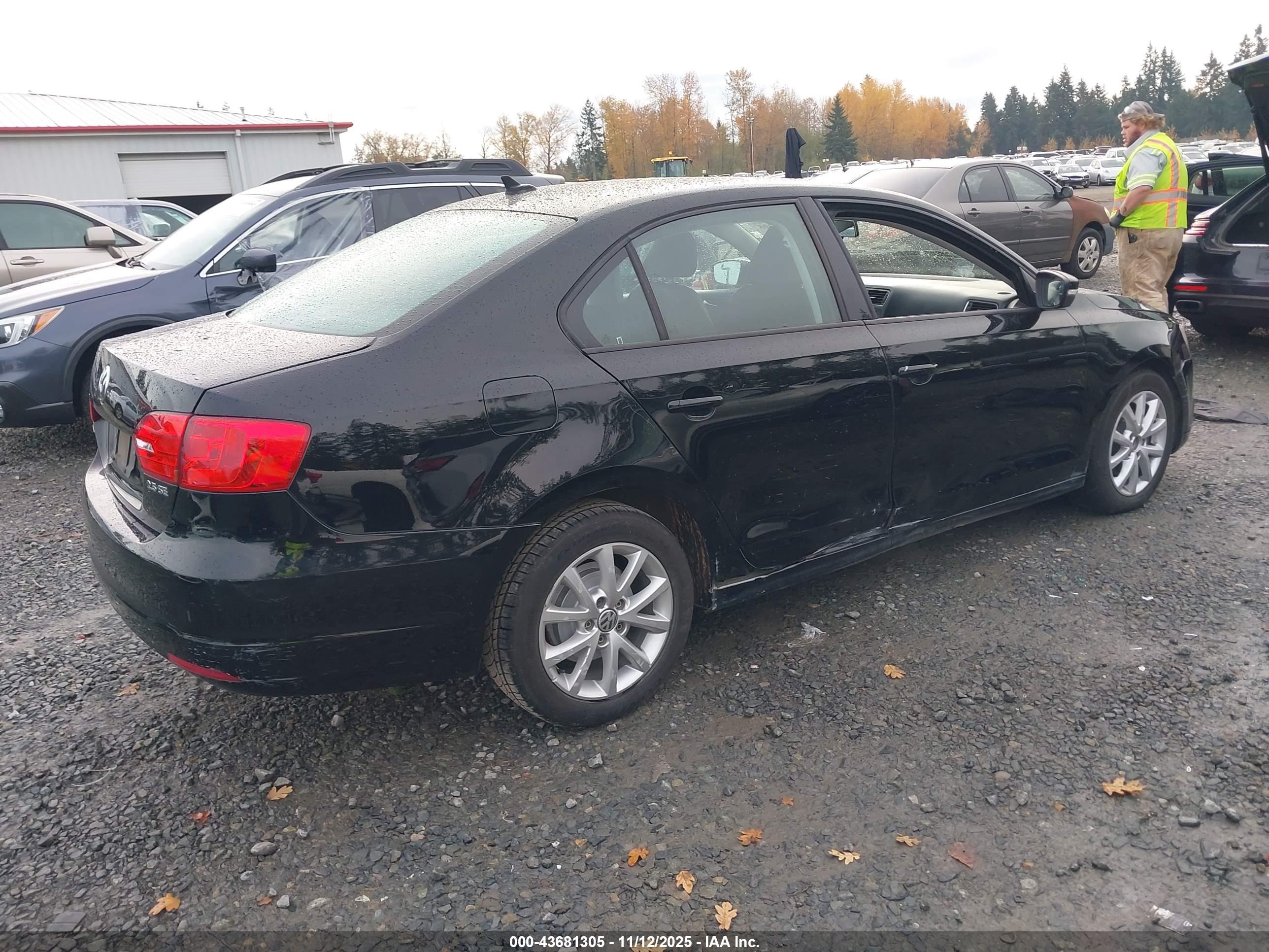 VOLKSWAGEN JETTA image 4
