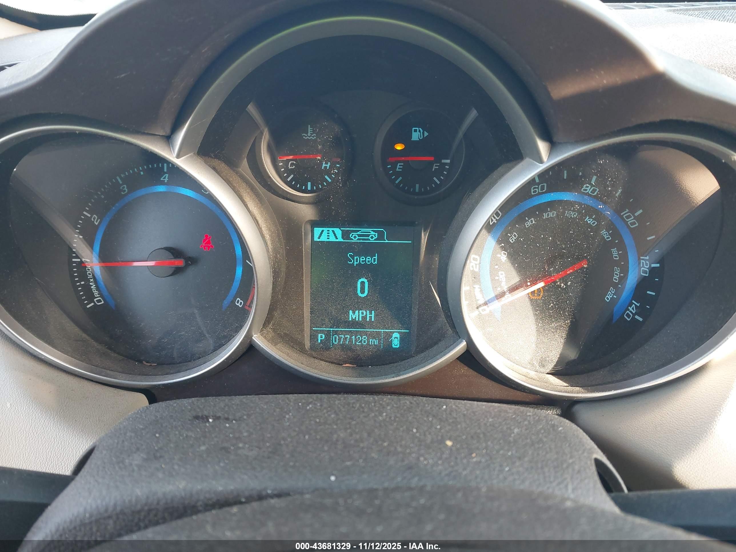 CHEVROLET CRUZE image 7