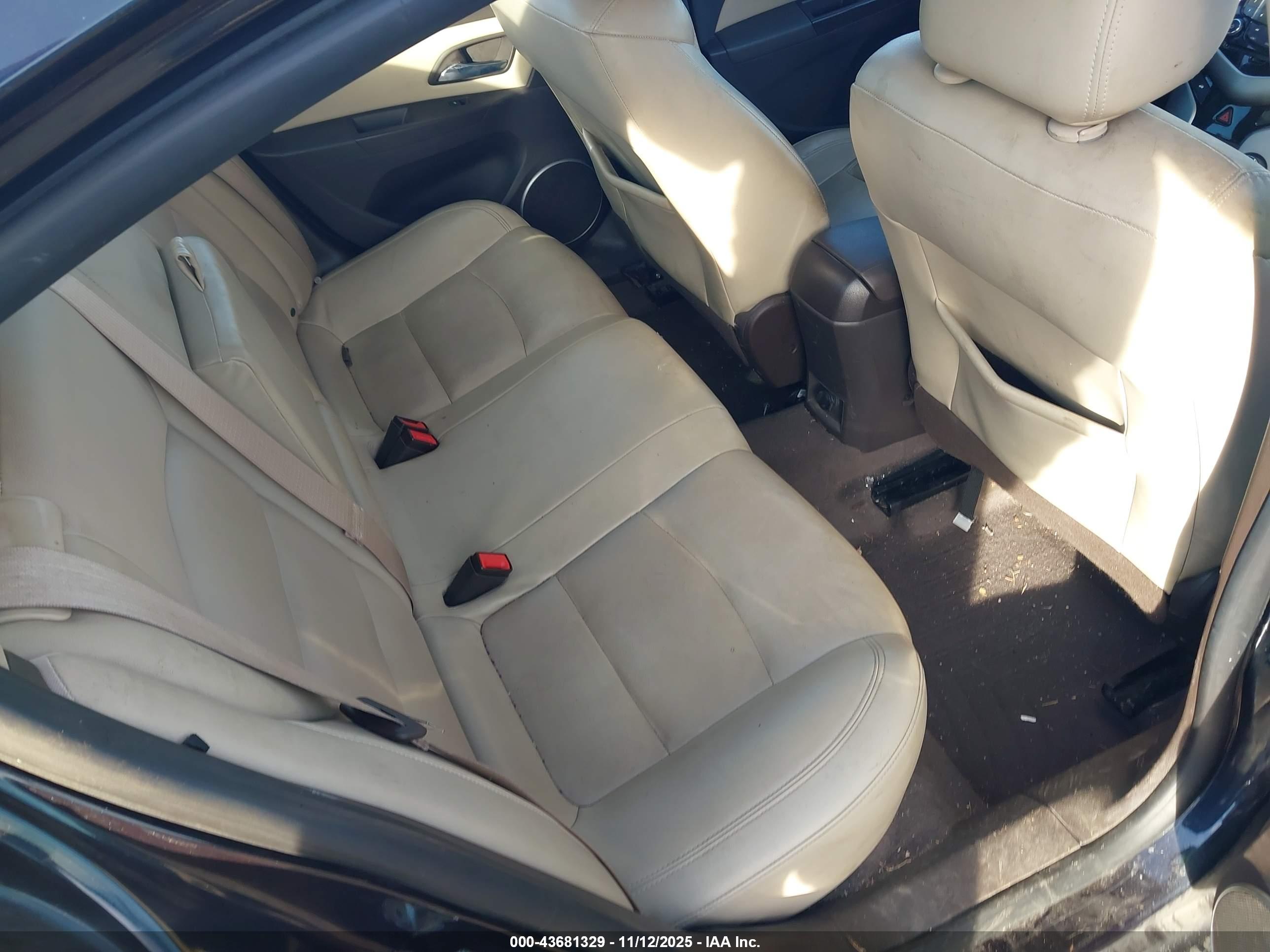 CHEVROLET CRUZE image 8