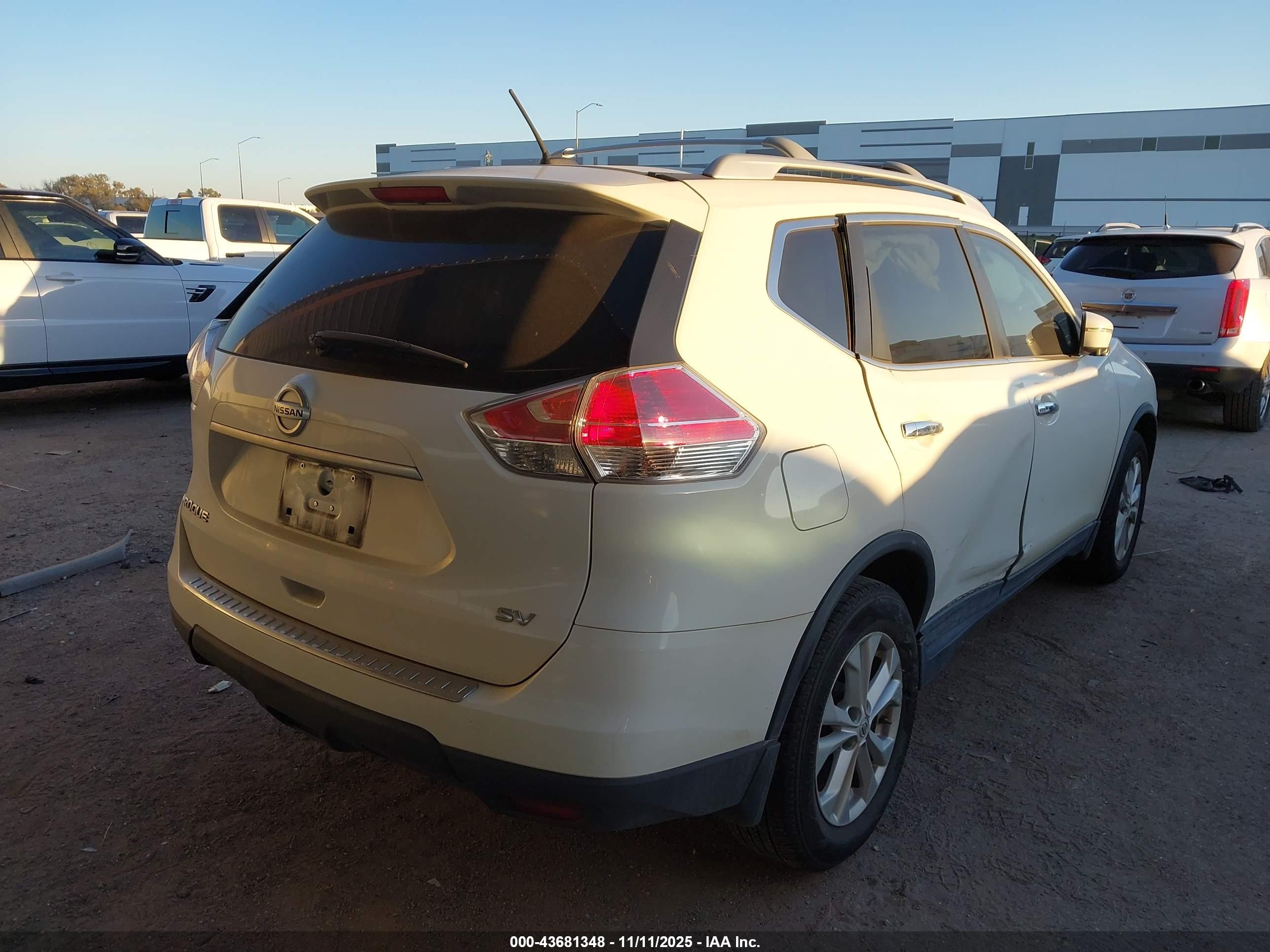 NISSAN ROGUE image 4