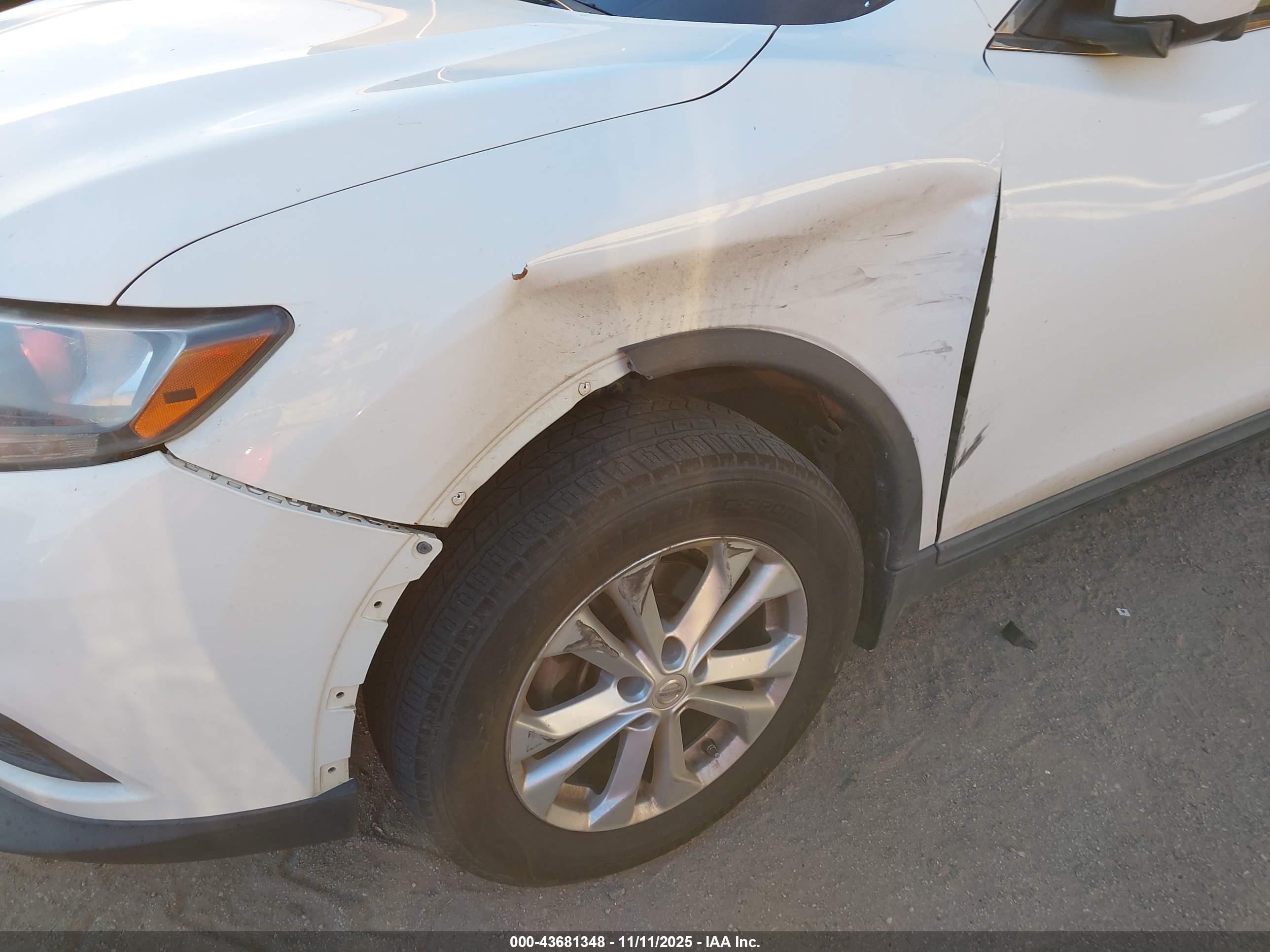 NISSAN ROGUE image 6