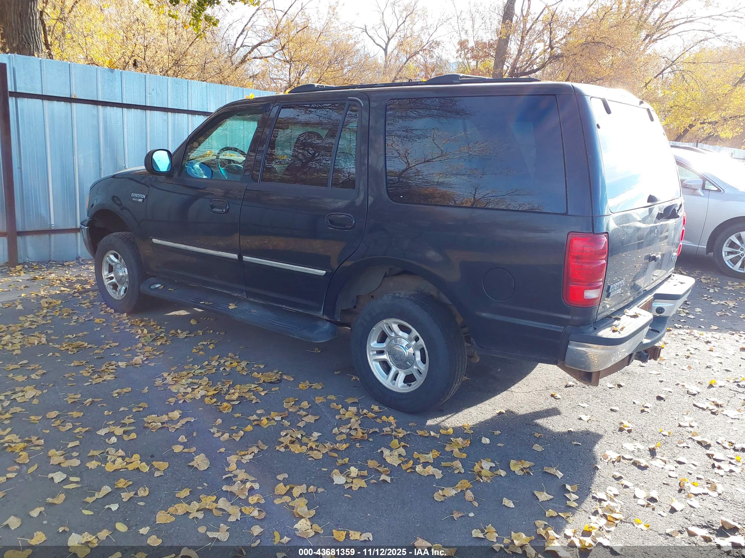 FORD EXPEDITION image 3