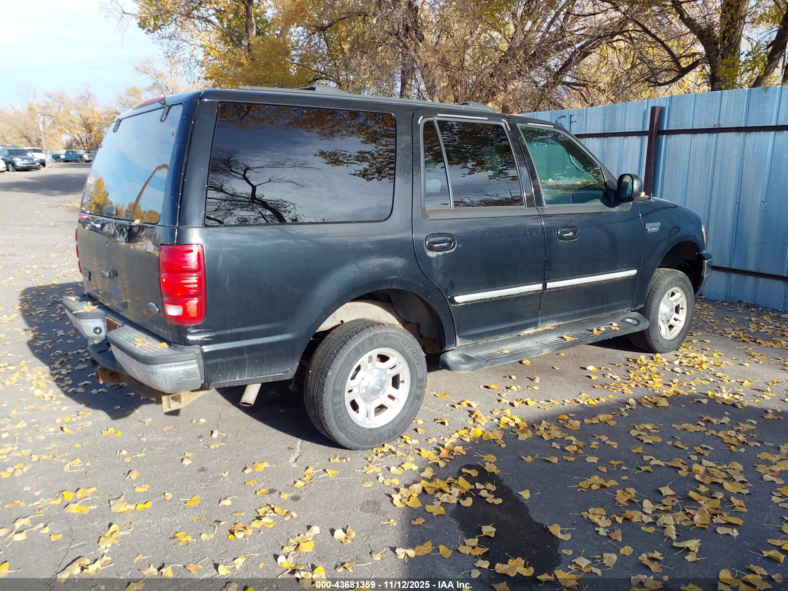 FORD EXPEDITION image 4
