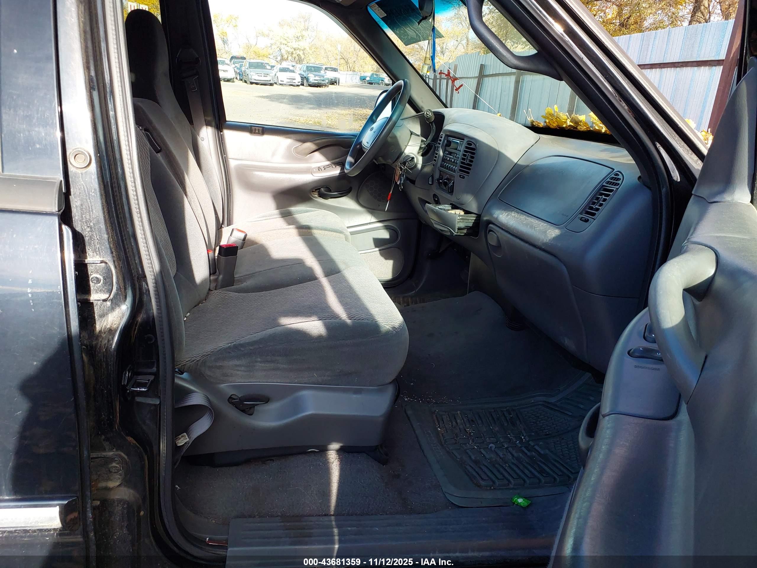 FORD EXPEDITION image 5