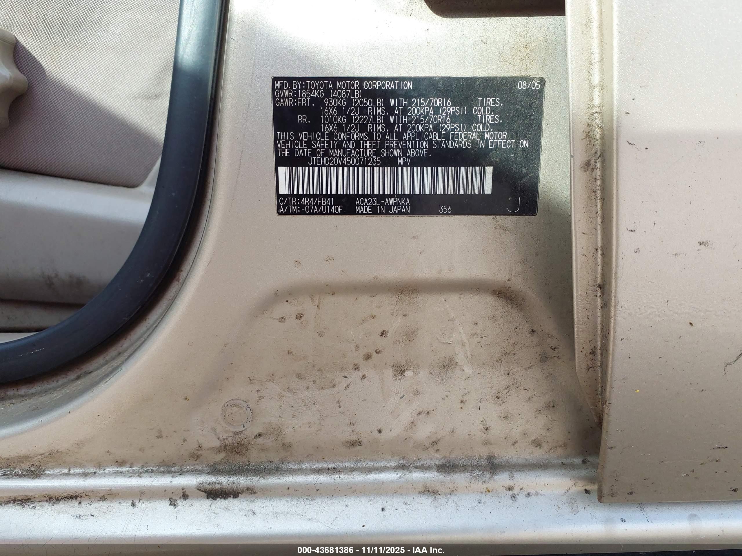 TOYOTA RAV4 image 9