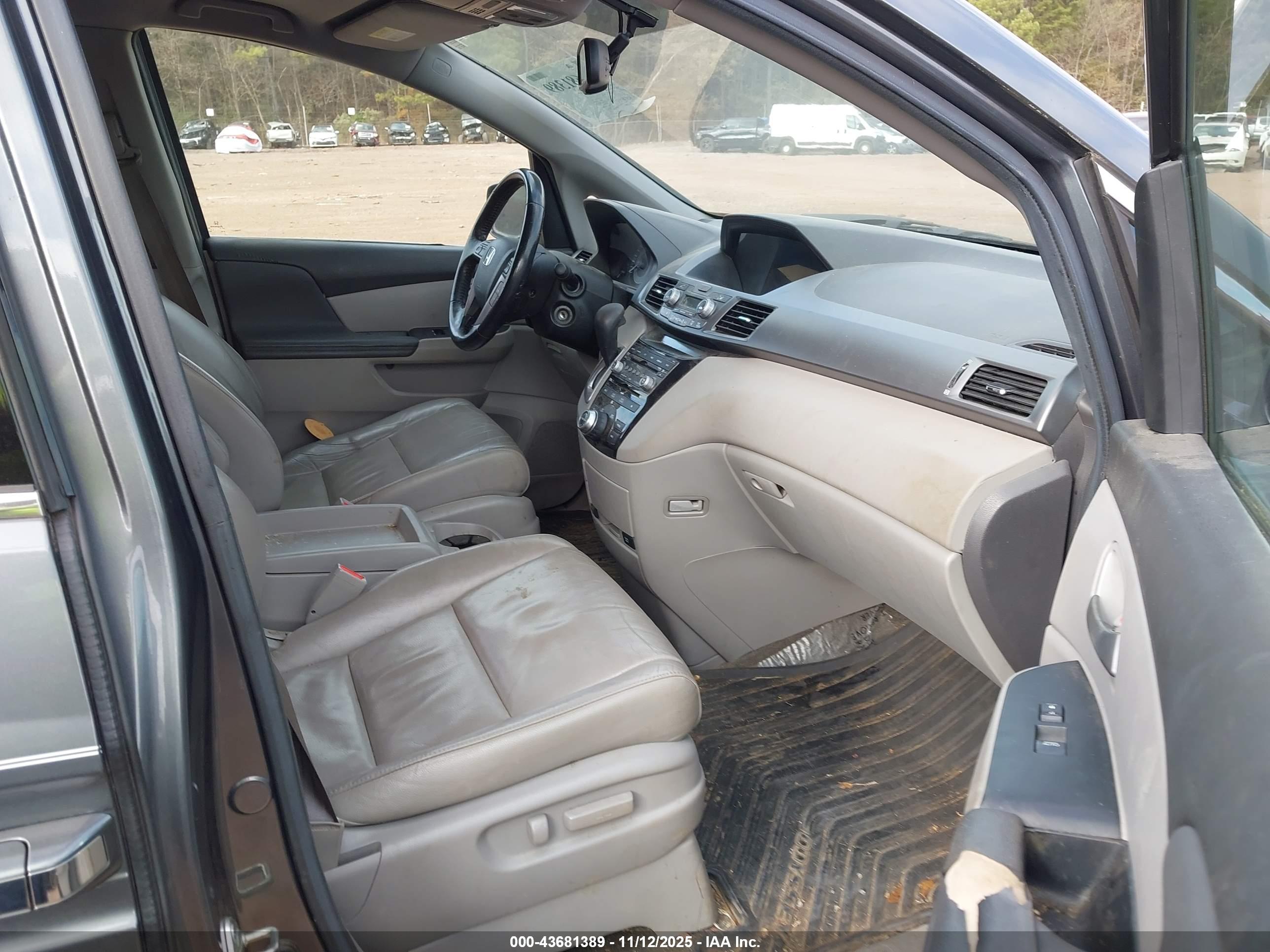 HONDA ODYSSEY image 5