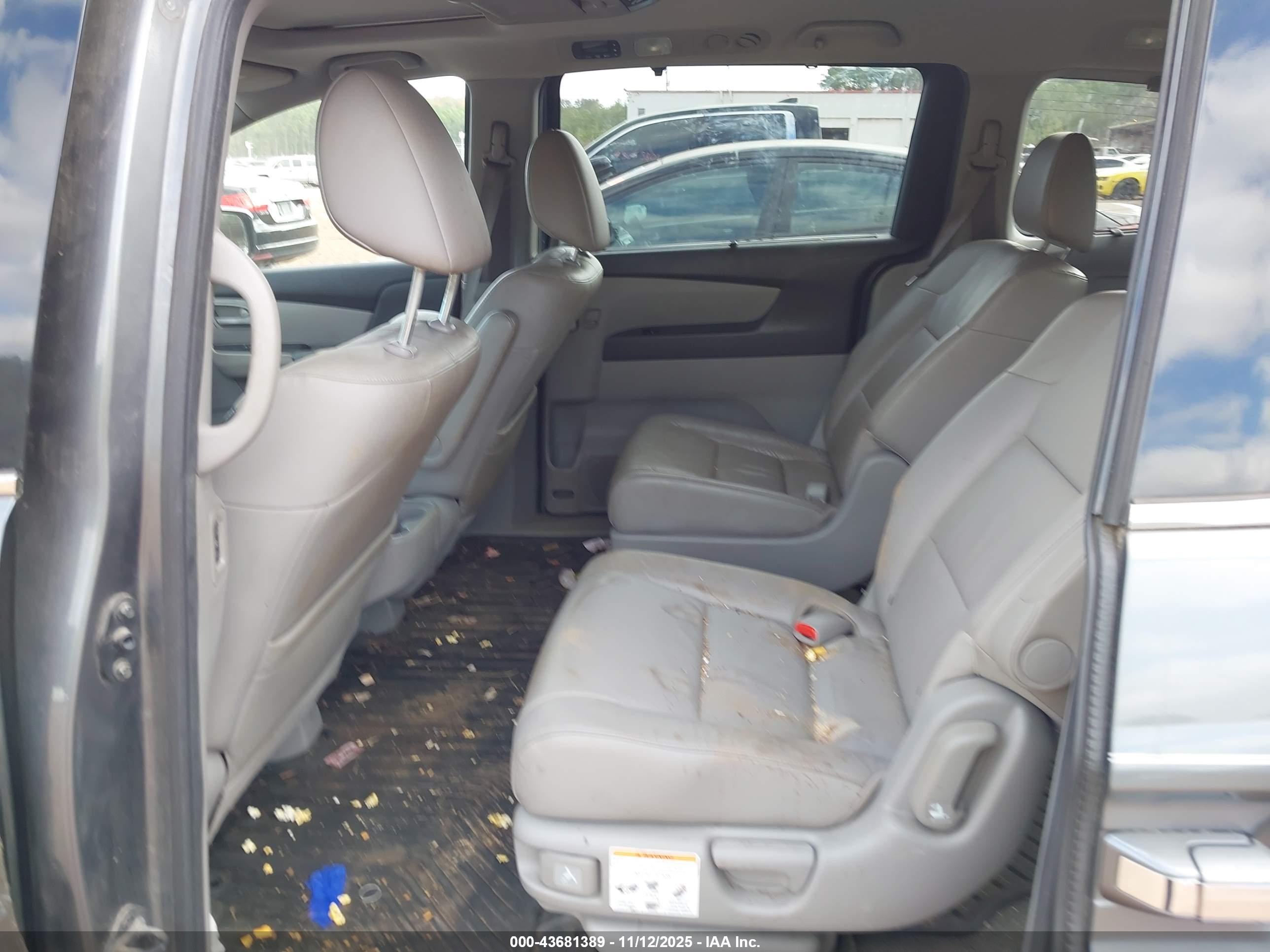 HONDA ODYSSEY image 8