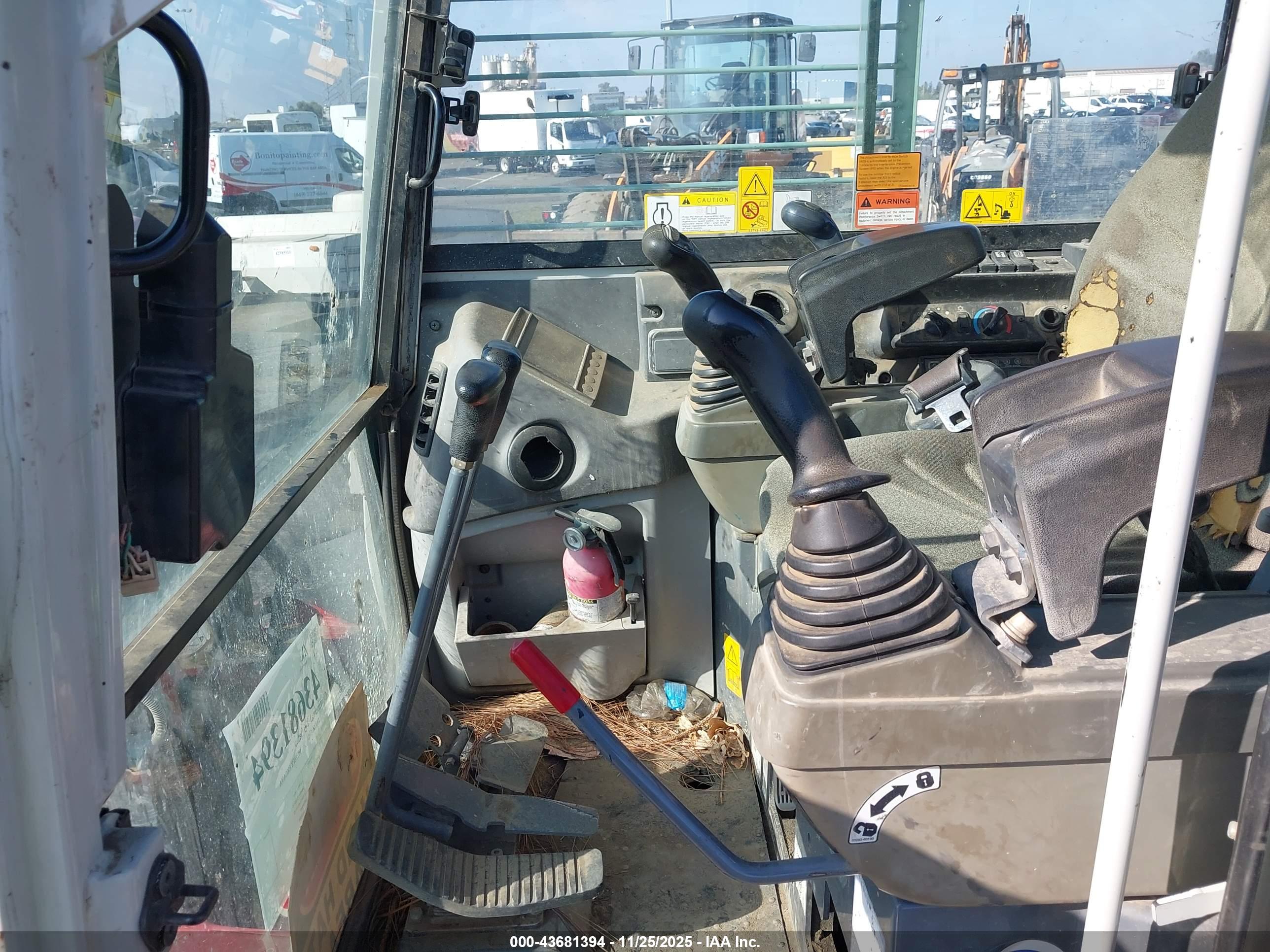 TAKEUCHI TB280FR image 5