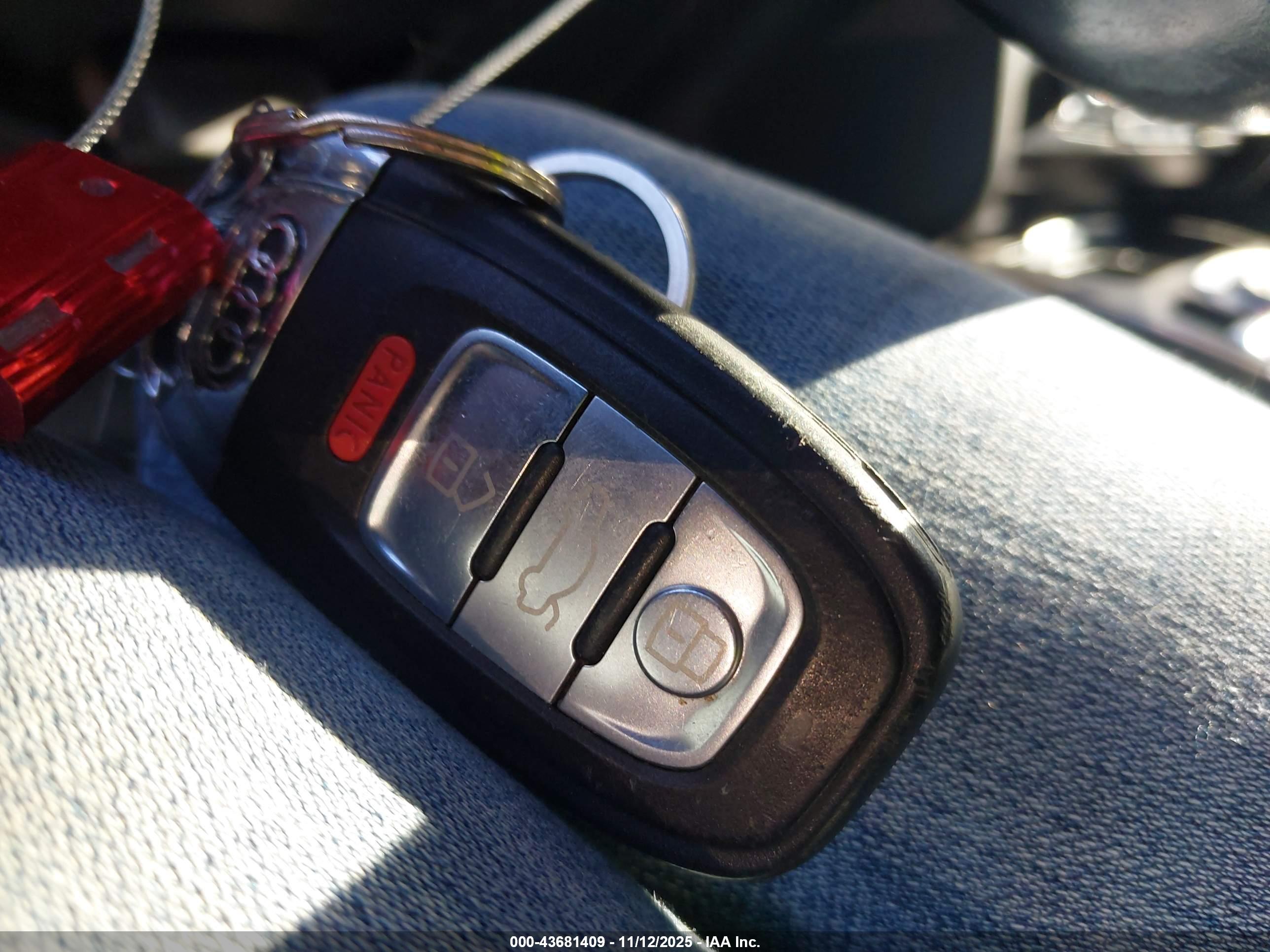 AUDI A4 image 11