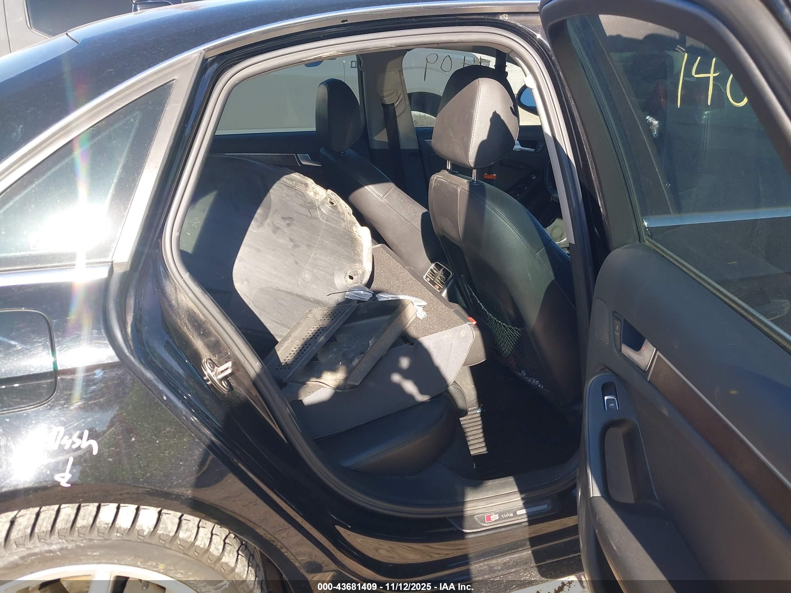AUDI A4 image 8