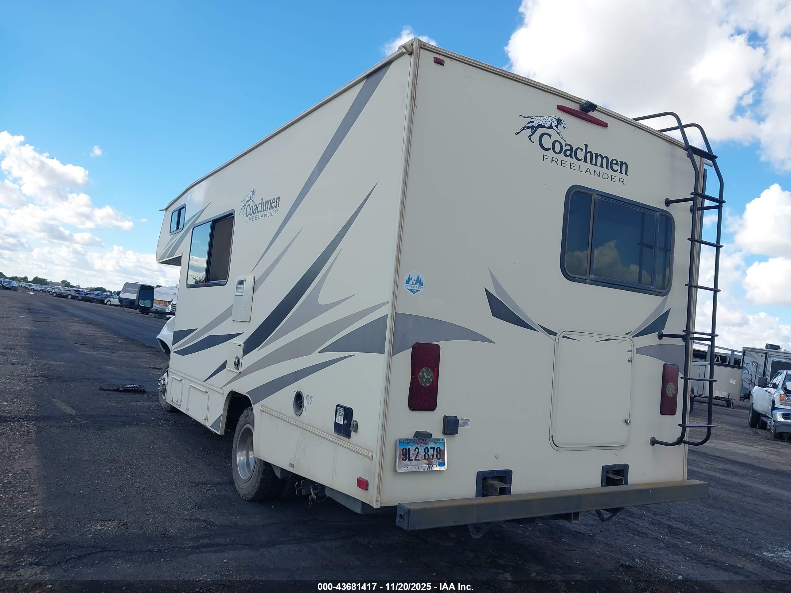 CHEVROLET EXPRESS image 3