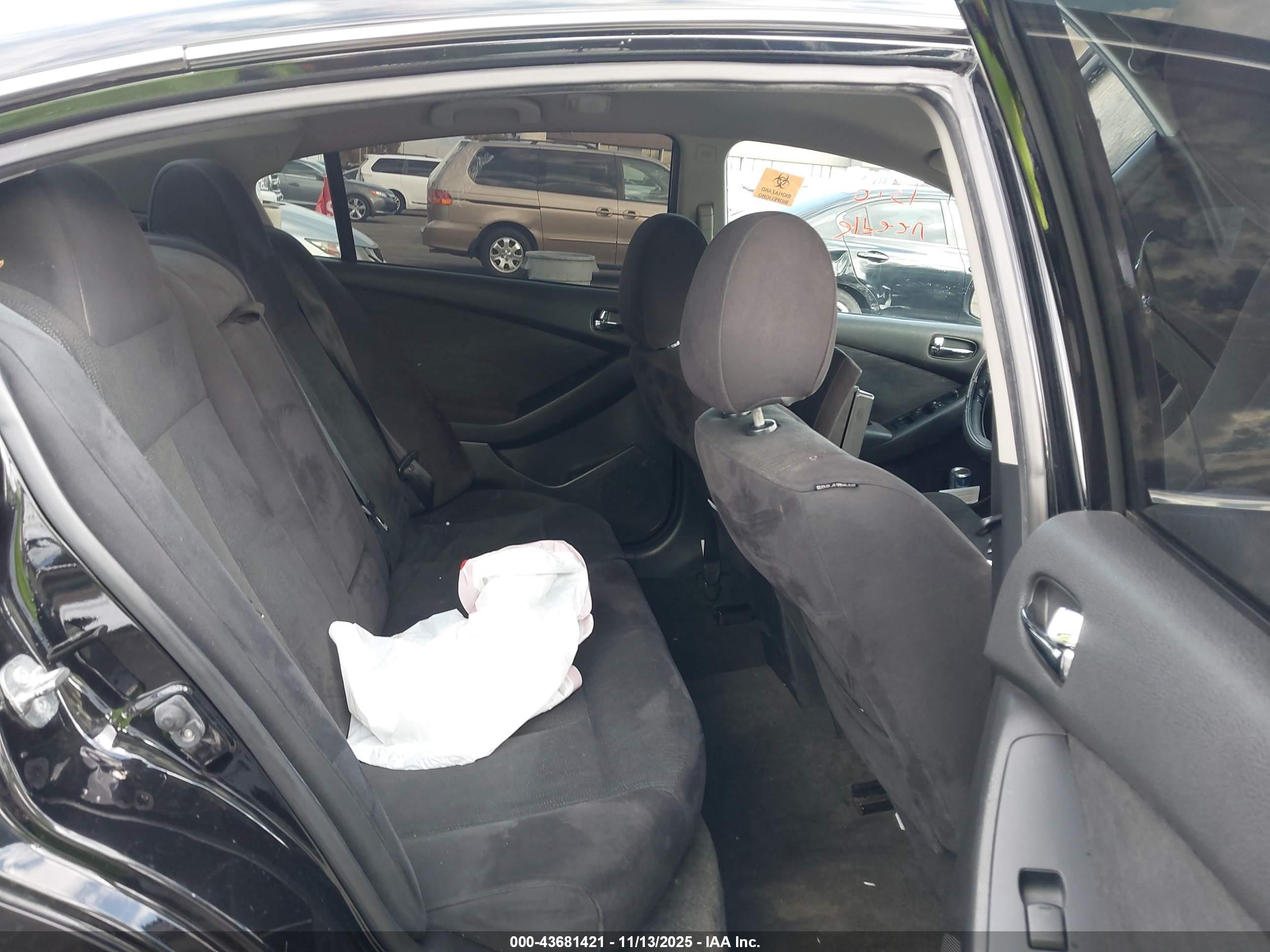 NISSAN ALTIMA image 8