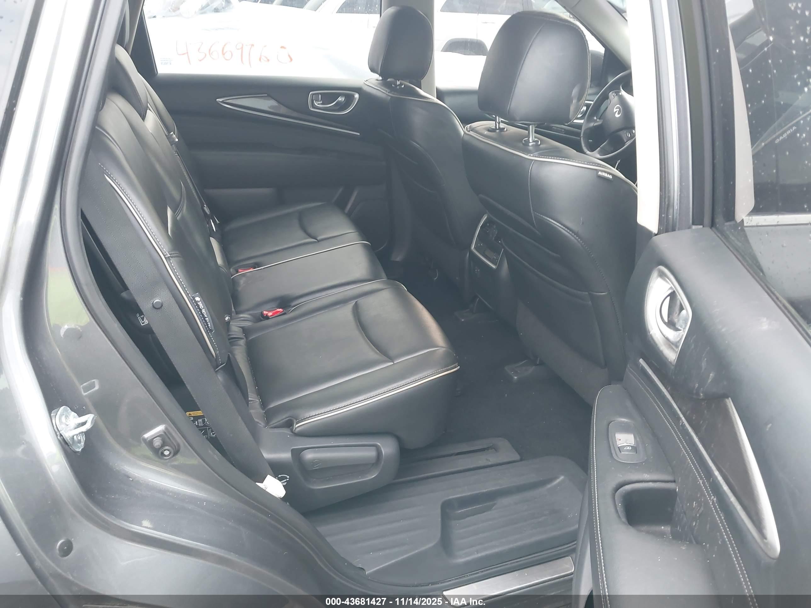 INFINITI QX60 image 8