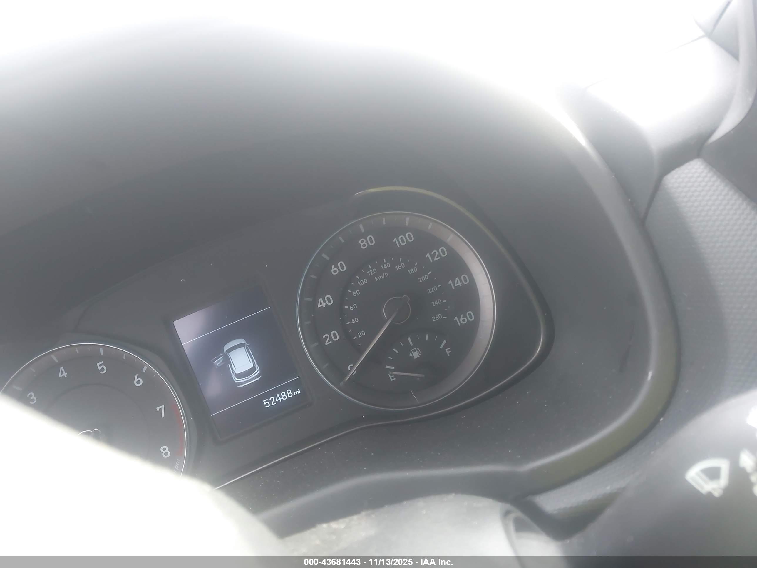 HYUNDAI KONA image 7