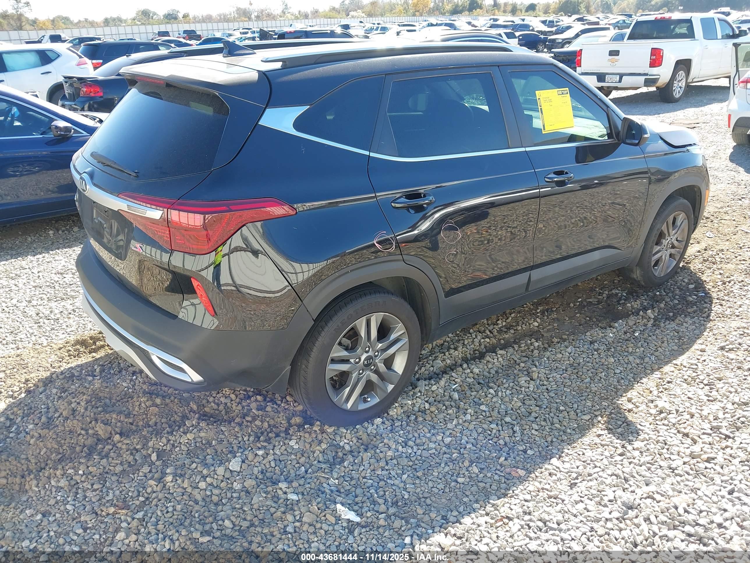 KIA SELTOS image 4