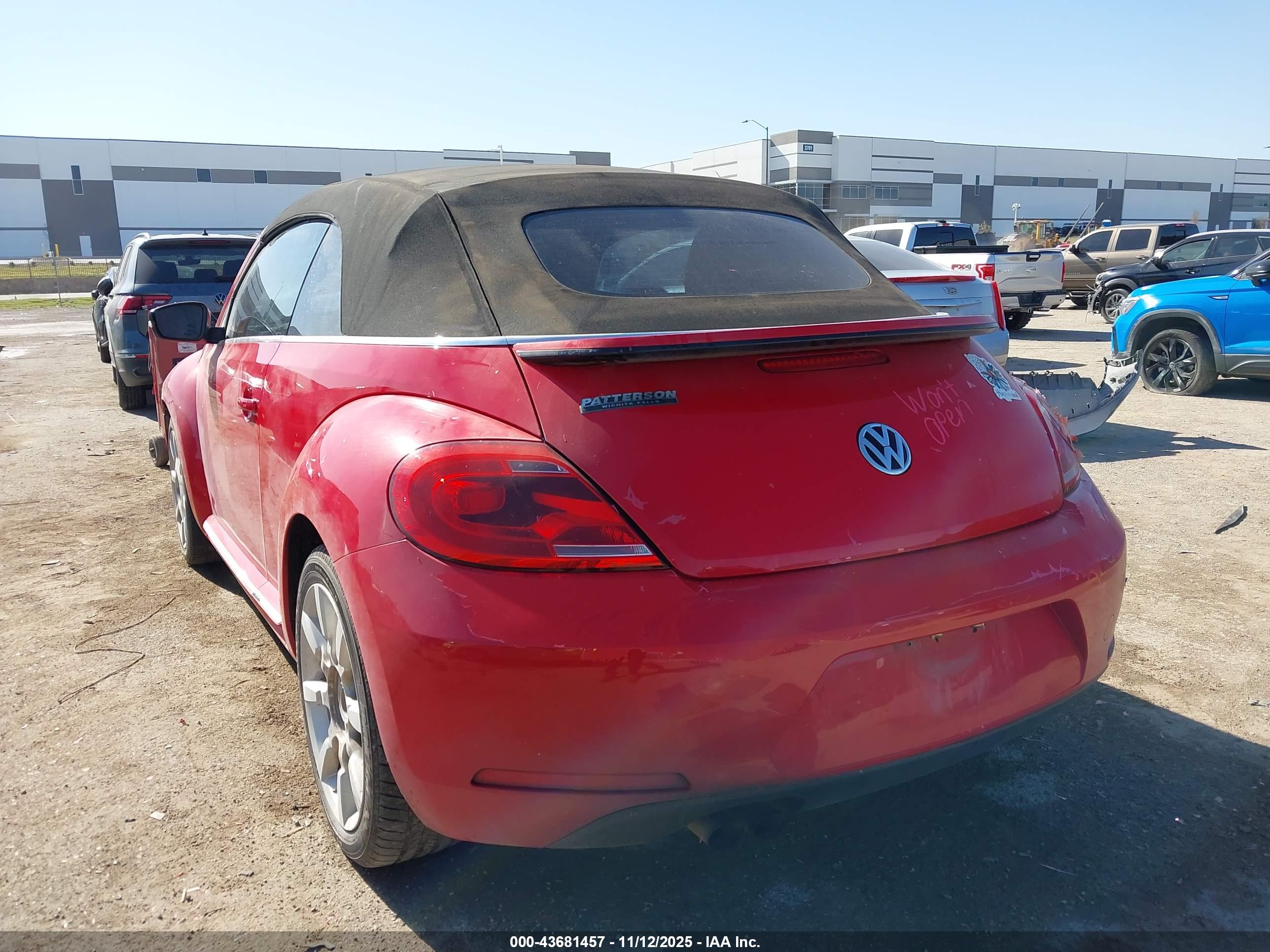 VOLKSWAGEN BEETLE image 3
