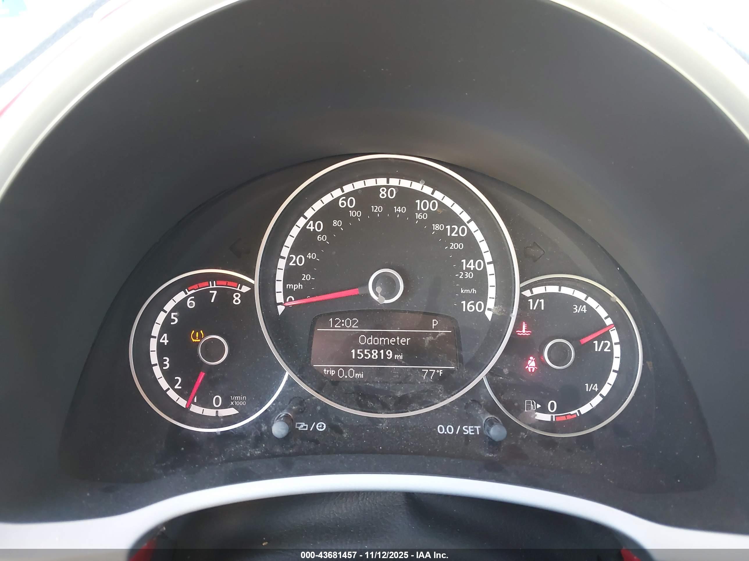 VOLKSWAGEN BEETLE image 7